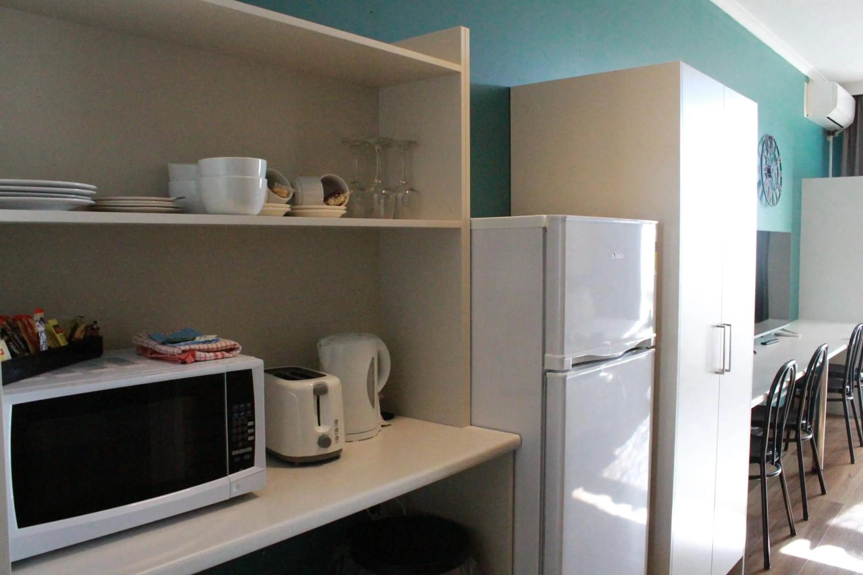 Moe Motor Inn - Contactless 24 hour Checkinn Available