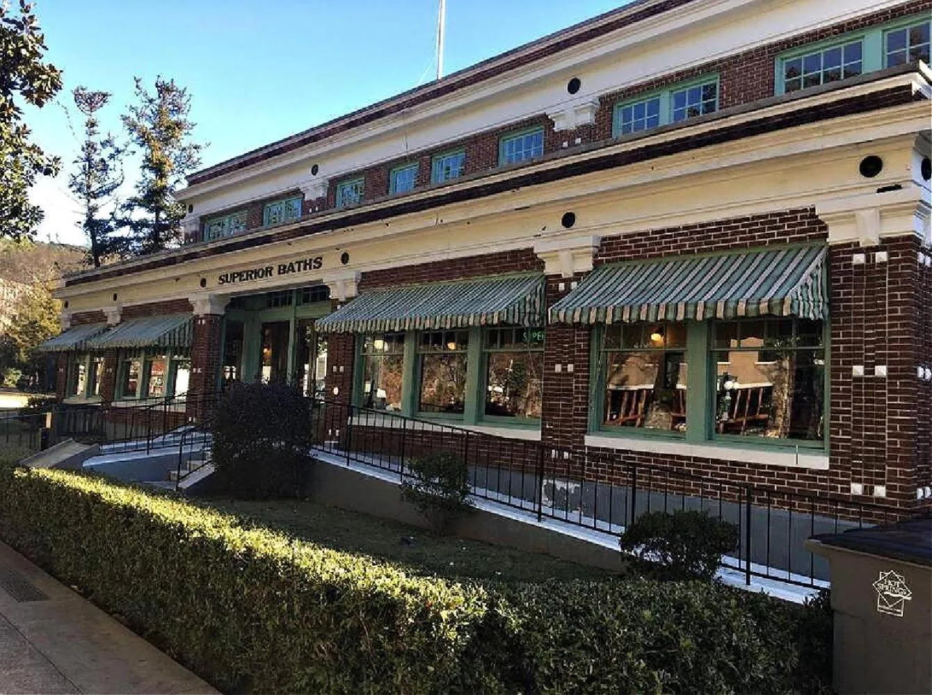 Spa and wellness centre/facilities in Secluded Home with Mini Waterfall and a Creek in Hot Springs