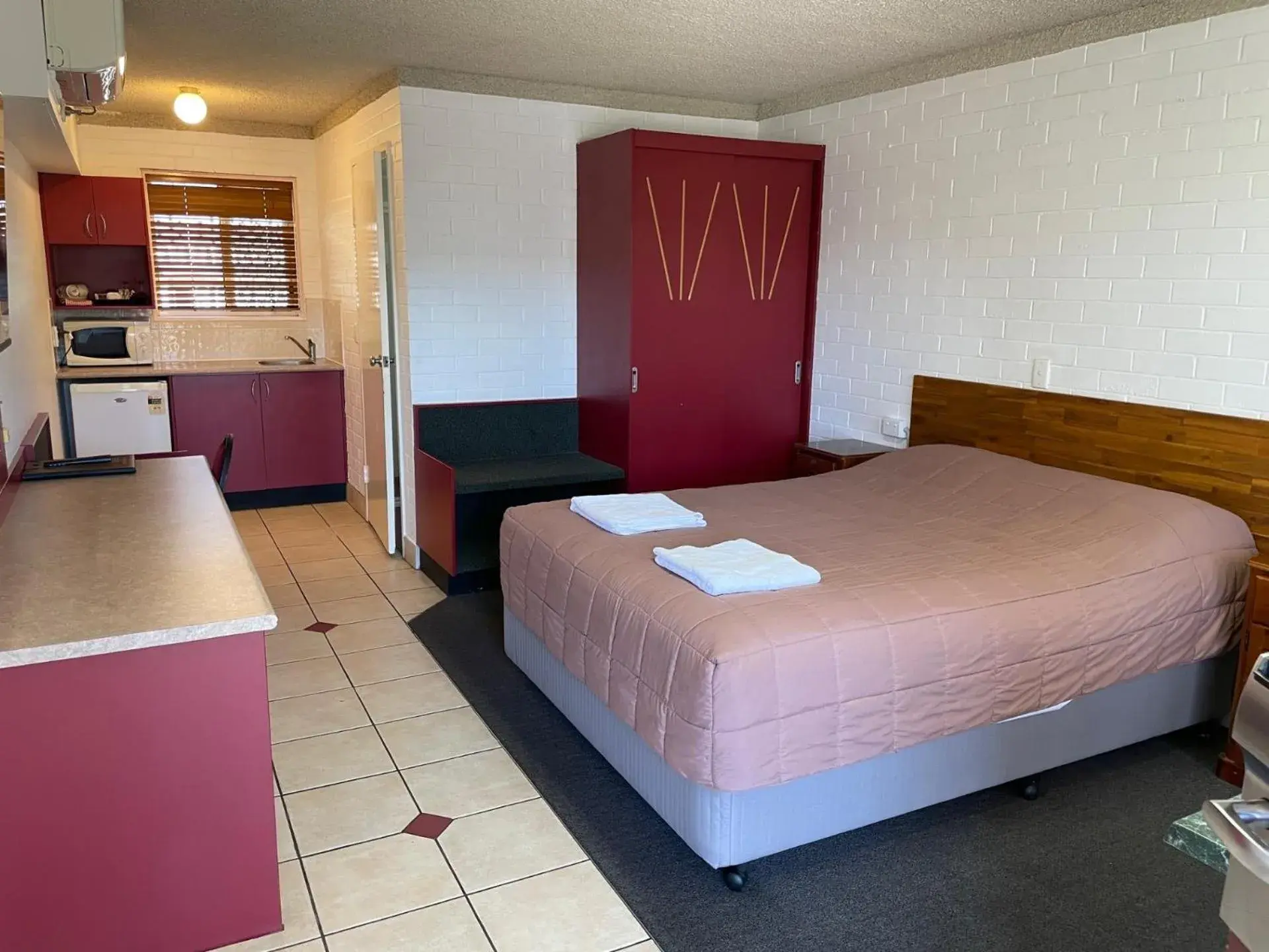 Bed in Homestead Motel Bed in Homestead Motel