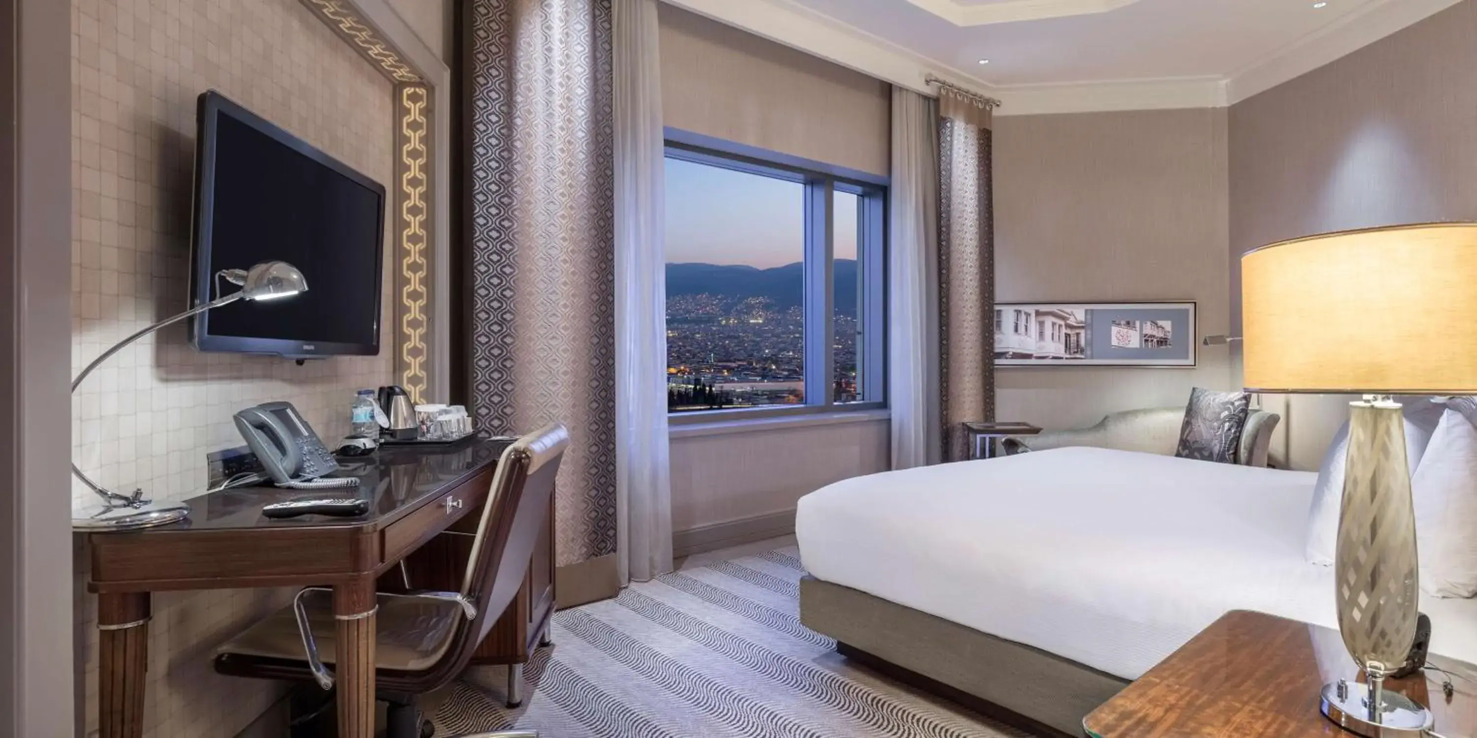Bedroom, Bed in Hilton Bursa Convention Center & Spa Bedroom, Bed in Hilton Bursa Convention Center & Spa