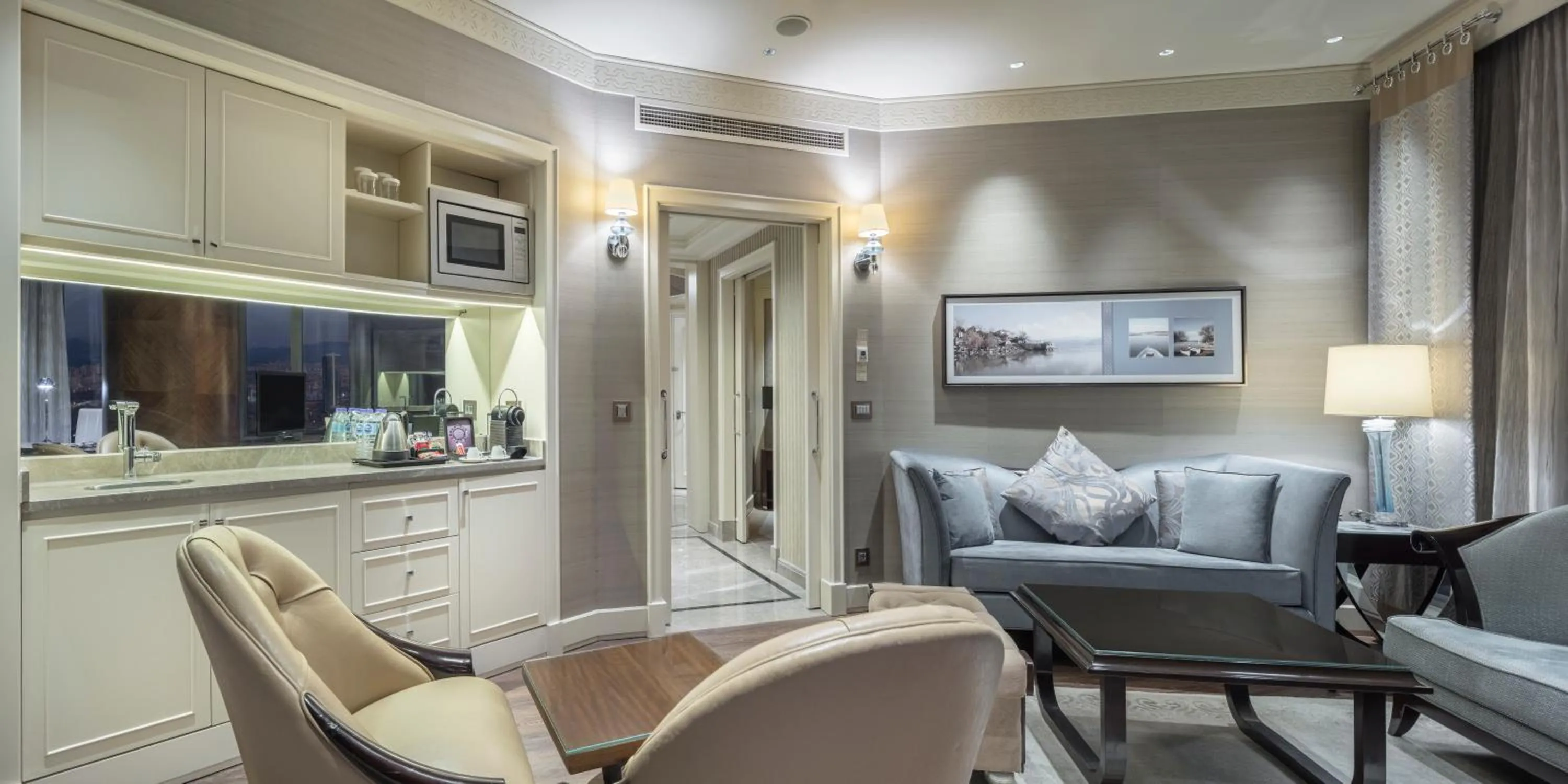 Living room in Hilton Bursa Convention Center & Spa