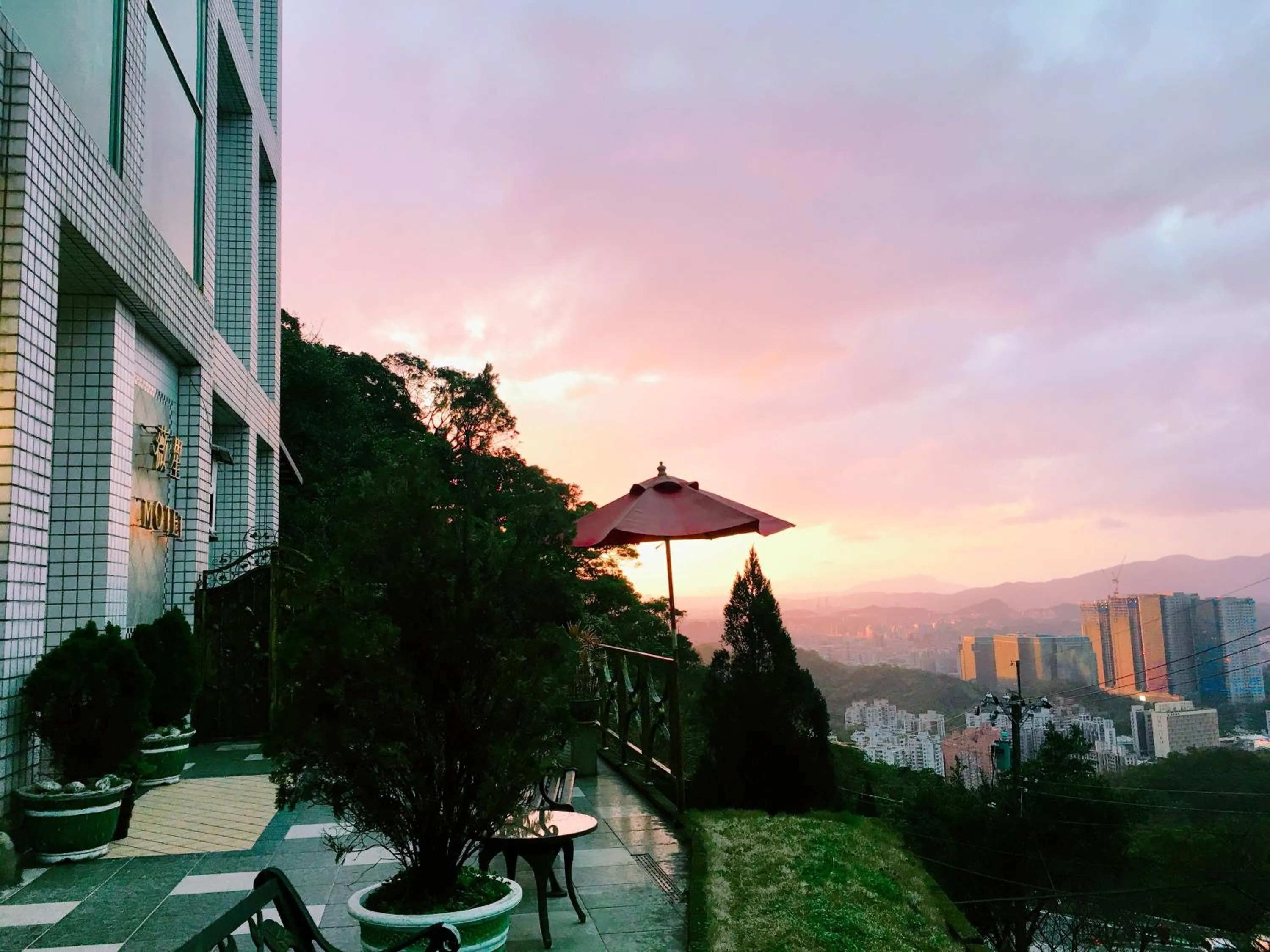 Neighbourhood in Hi-Star View Hotel