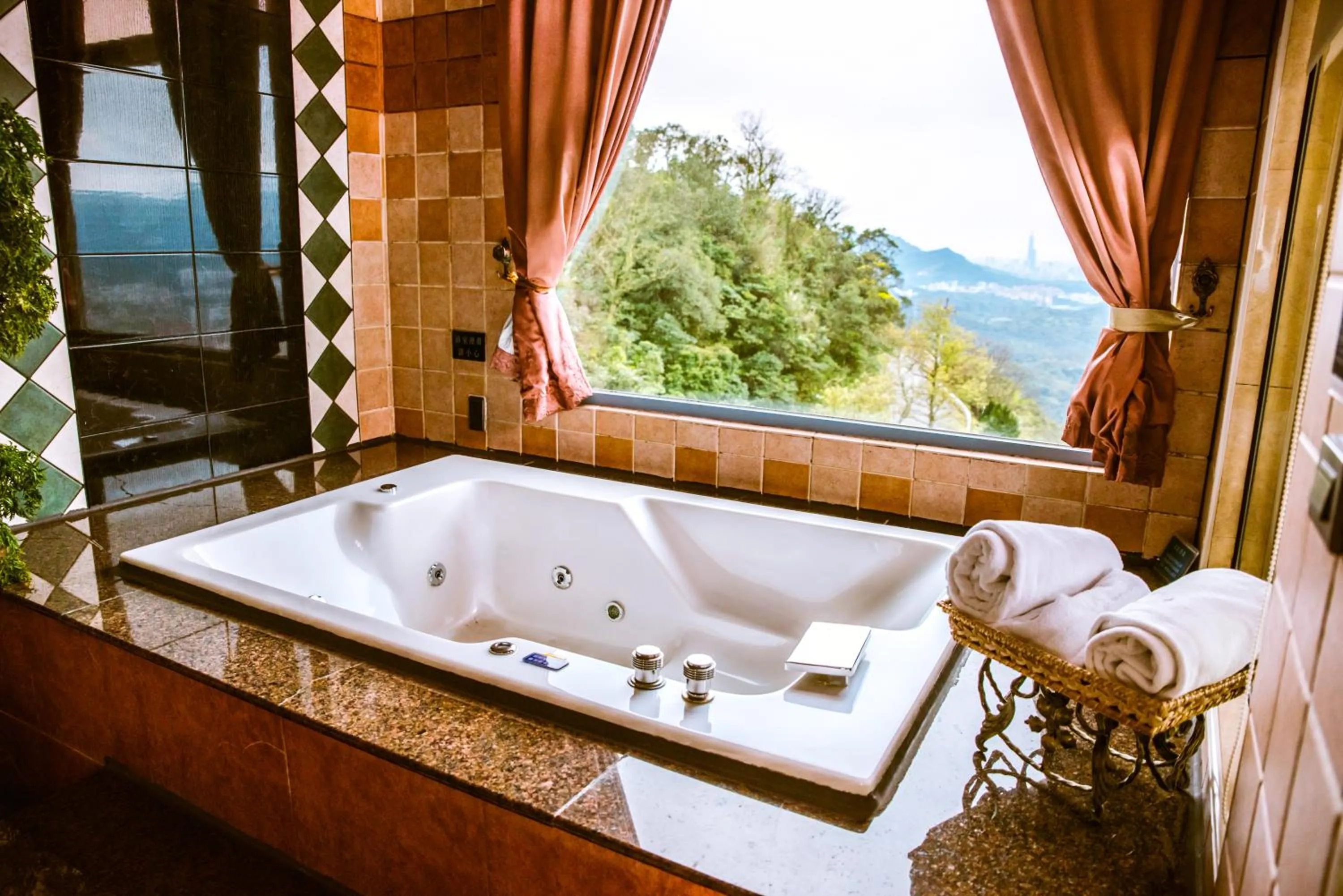 Bathroom in Hi-Star View Hotel