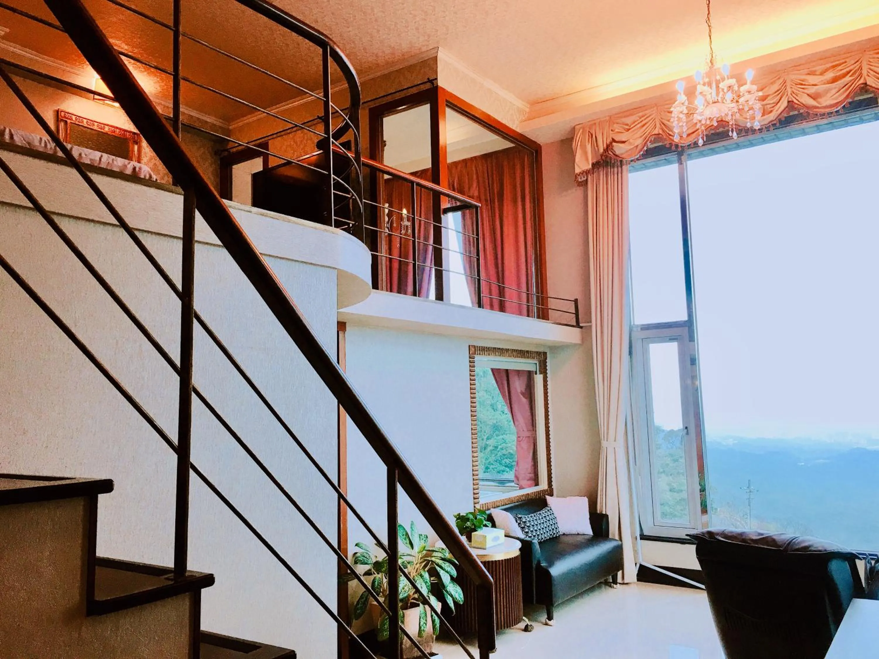 Living room in Hi-Star View Hotel
