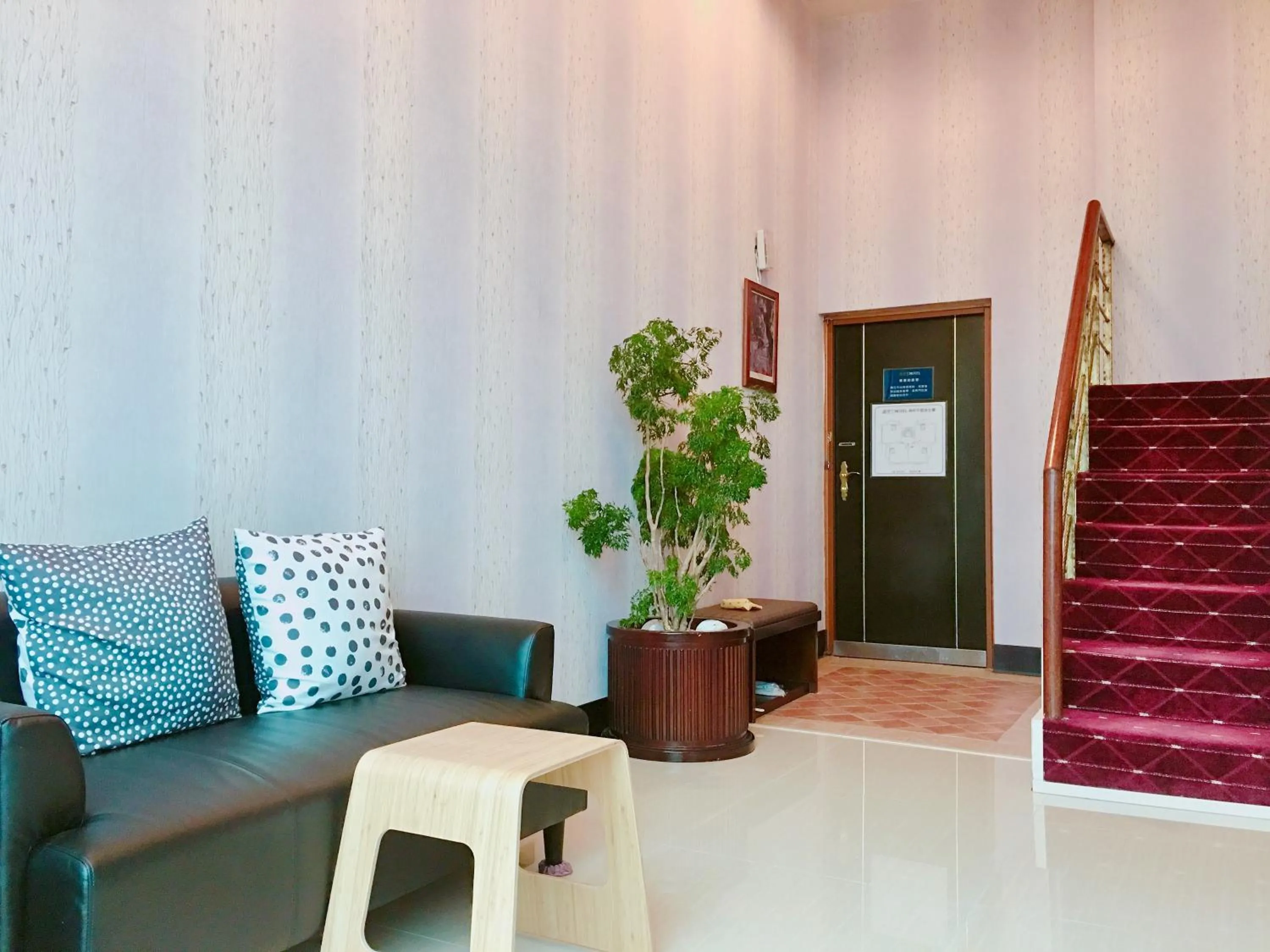 Living room in Hi-Star View Hotel