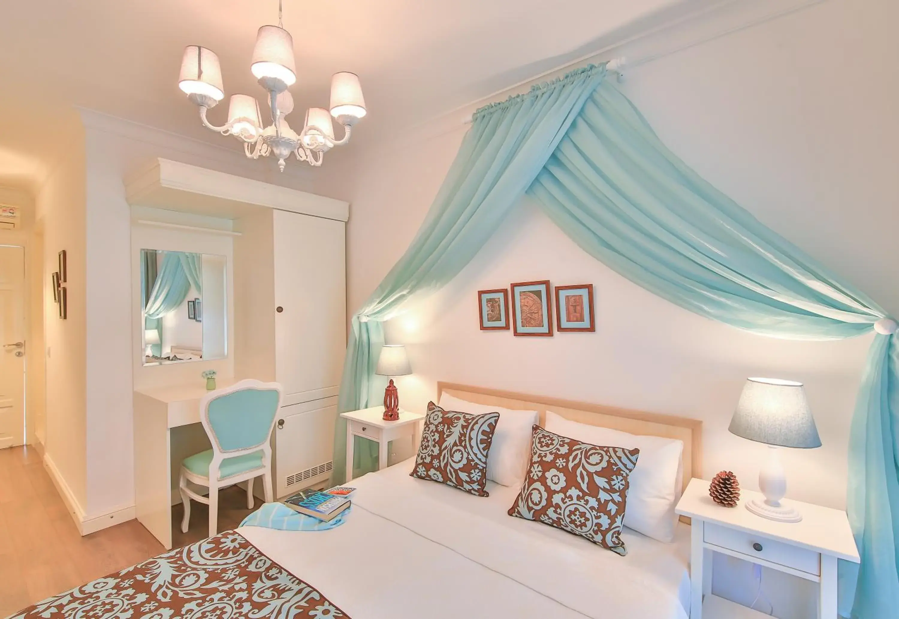 Bed in Alacati Sorf Hotel