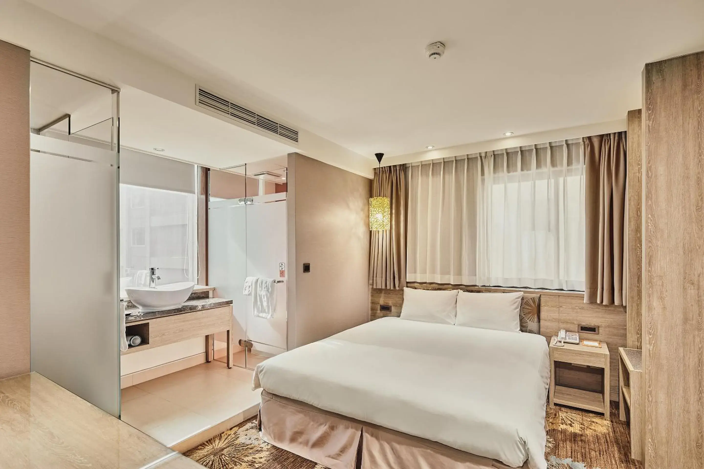 Photo of the whole room in Orange Hotel - Linsen, Taipei Photo of the whole room in Orange Hotel - Linsen, Taipei