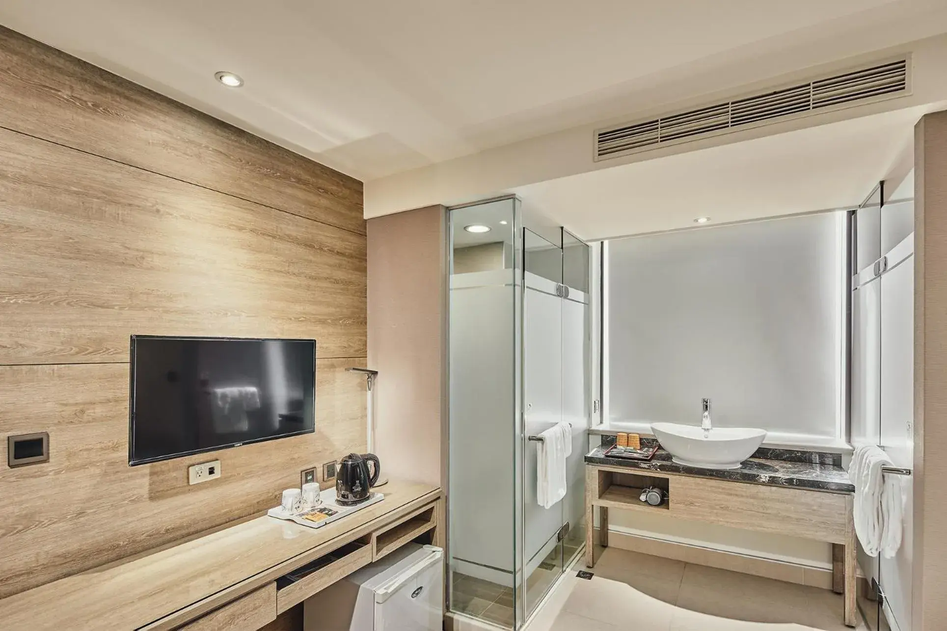 Deluxe Double Room in Orange Hotel - Linsen, Taipei Deluxe Double Room in Orange Hotel - Linsen, Taipei