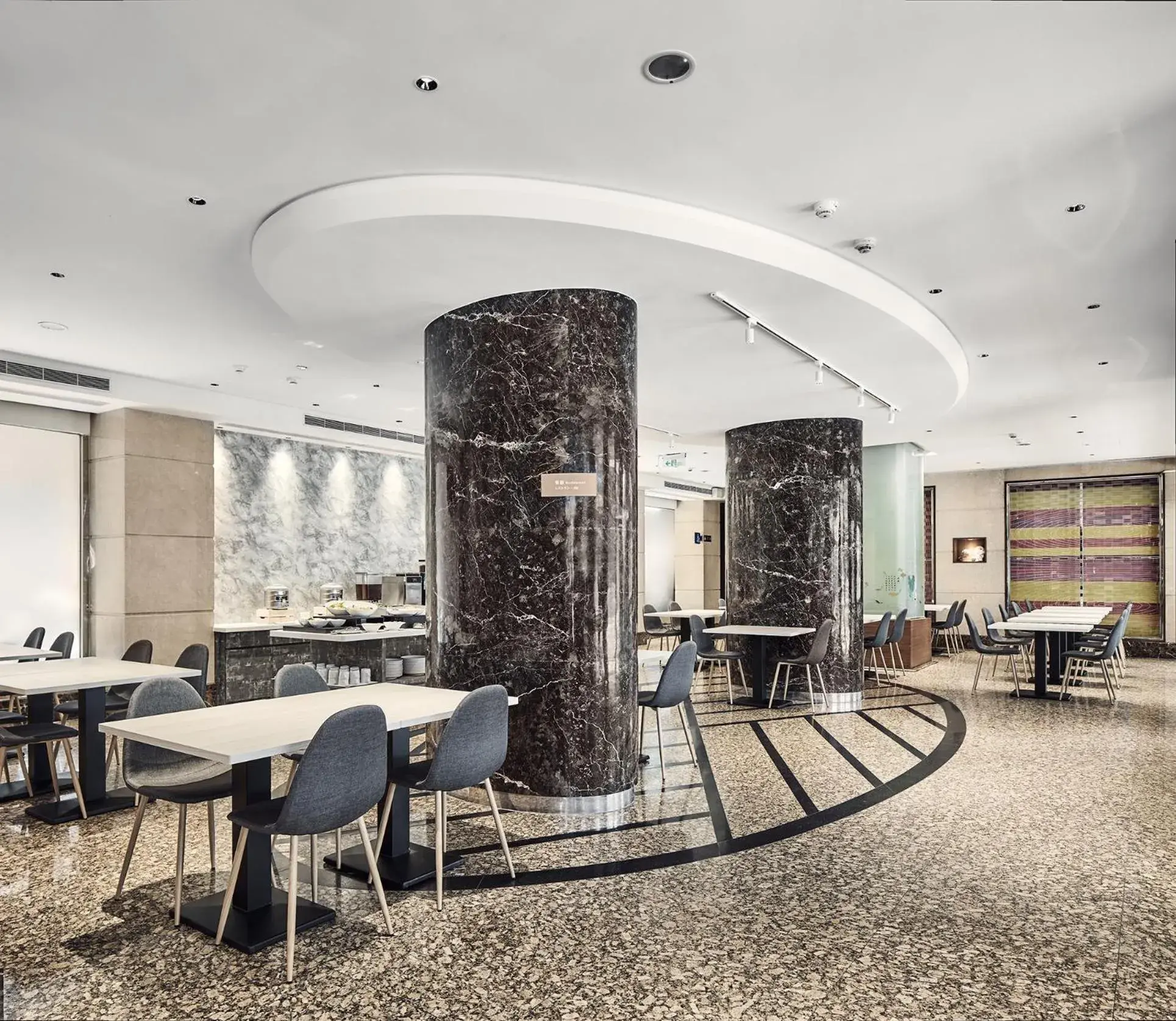 Restaurant/places to eat in Orange Hotel - Linsen, Taipei Restaurant/places to eat in Orange Hotel - Linsen, Taipei