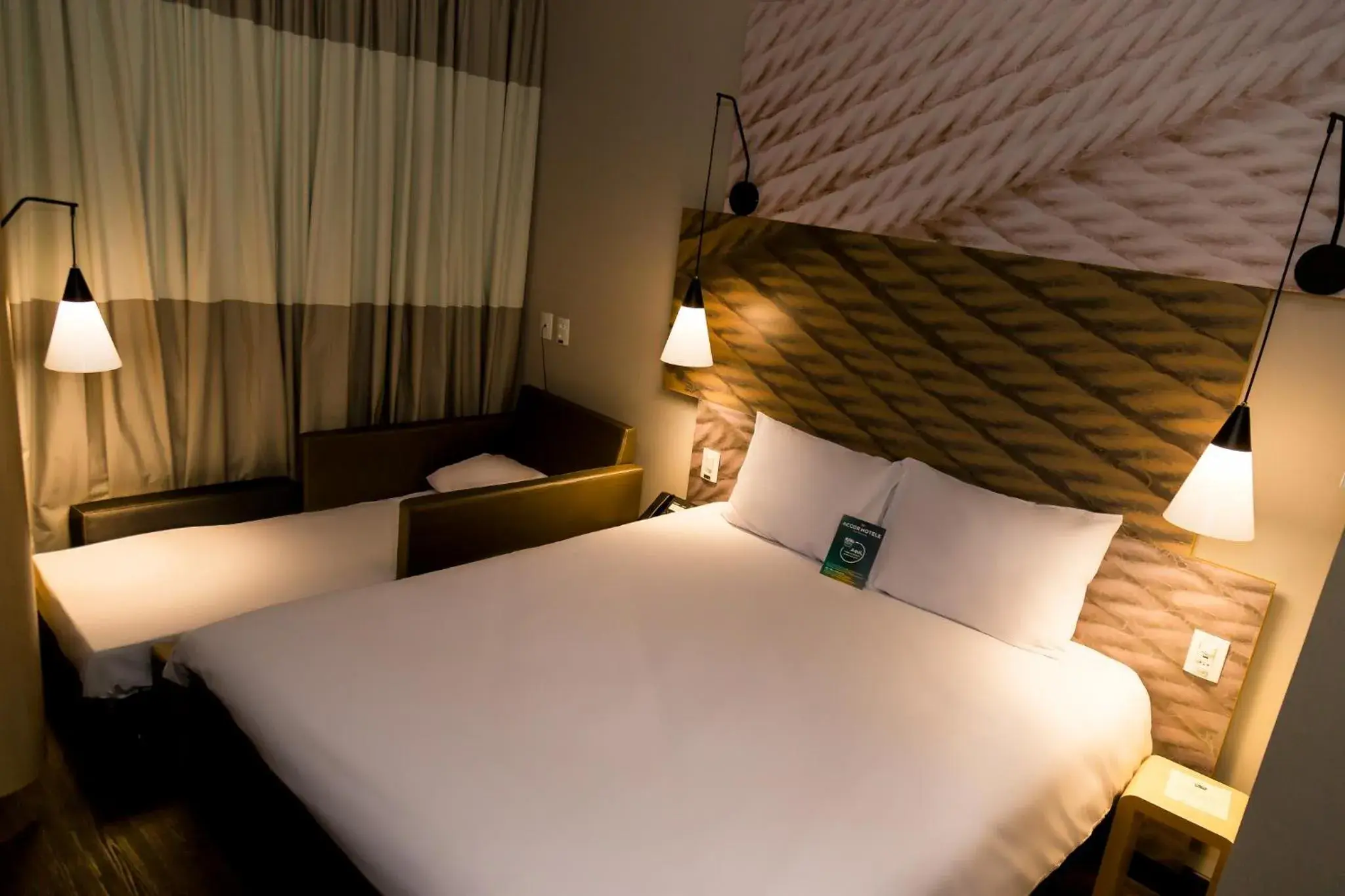 Bed in Ibis Lorena - Circuito da Fé Bed in Ibis Lorena - Circuito da Fé