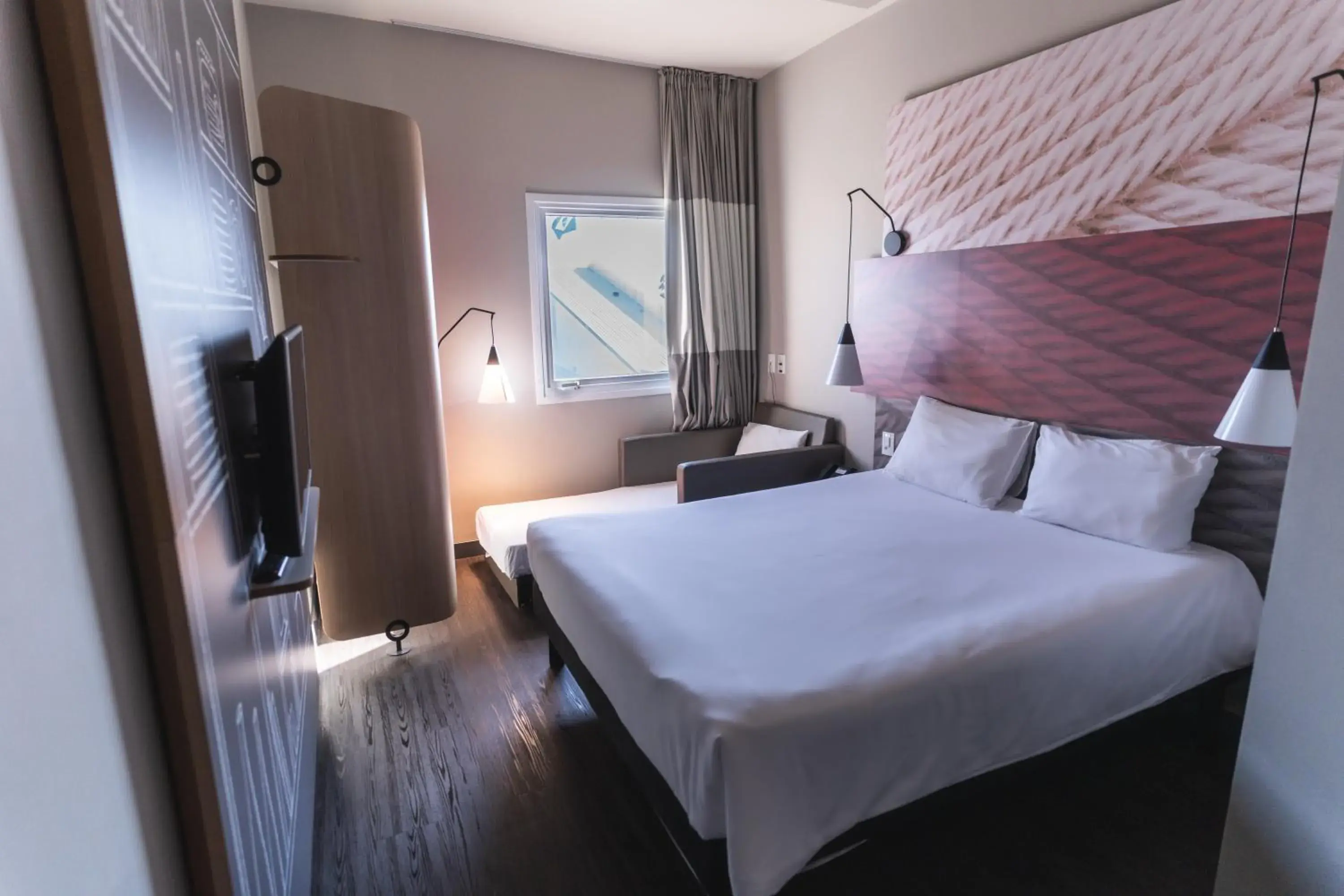 Bed in Ibis Lorena - Circuito da Fé Bed in Ibis Lorena - Circuito da Fé