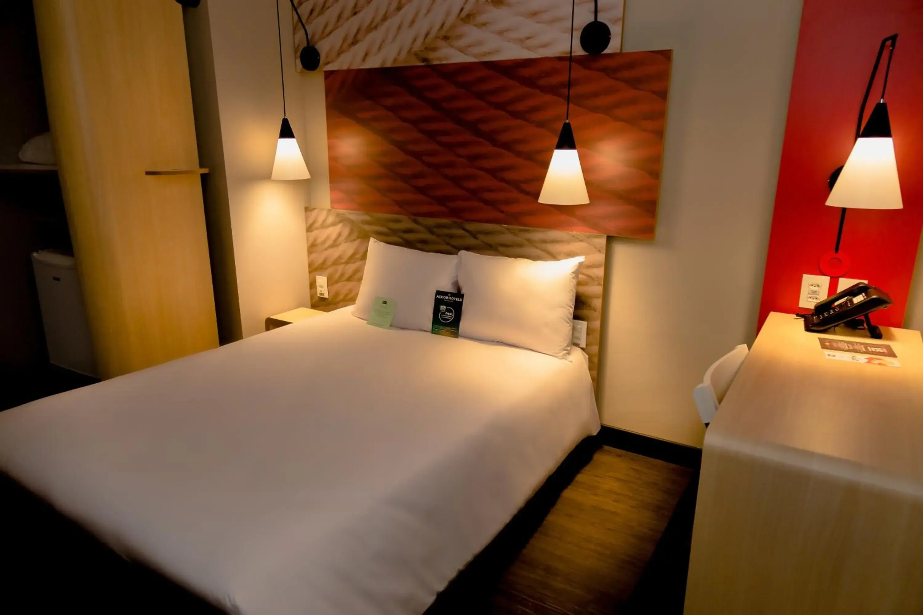 Bed in Ibis Lorena - Circuito da Fé Bed in Ibis Lorena - Circuito da Fé