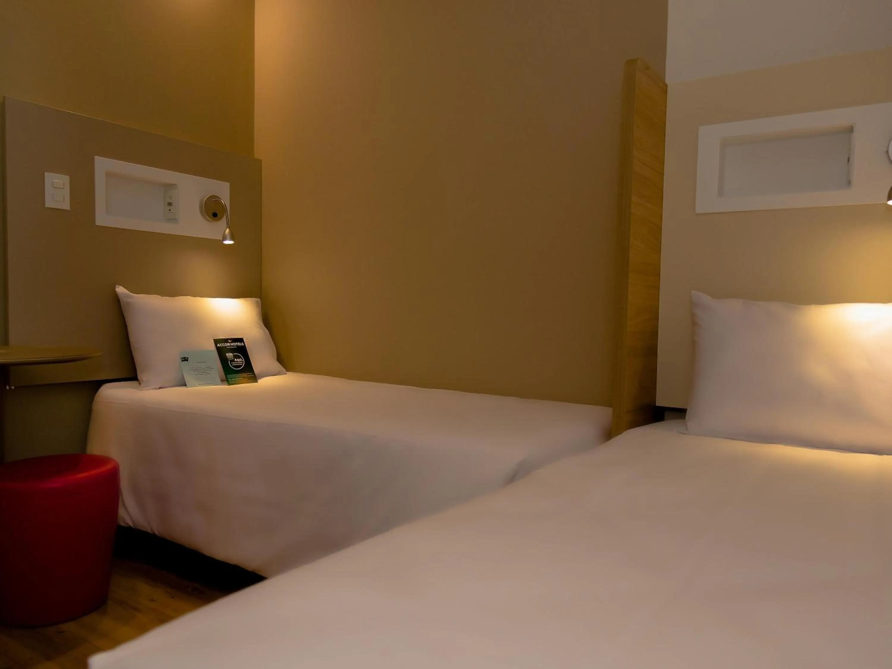 Bedroom, Bed in Ibis Budget Lorena - Circuito da Fé