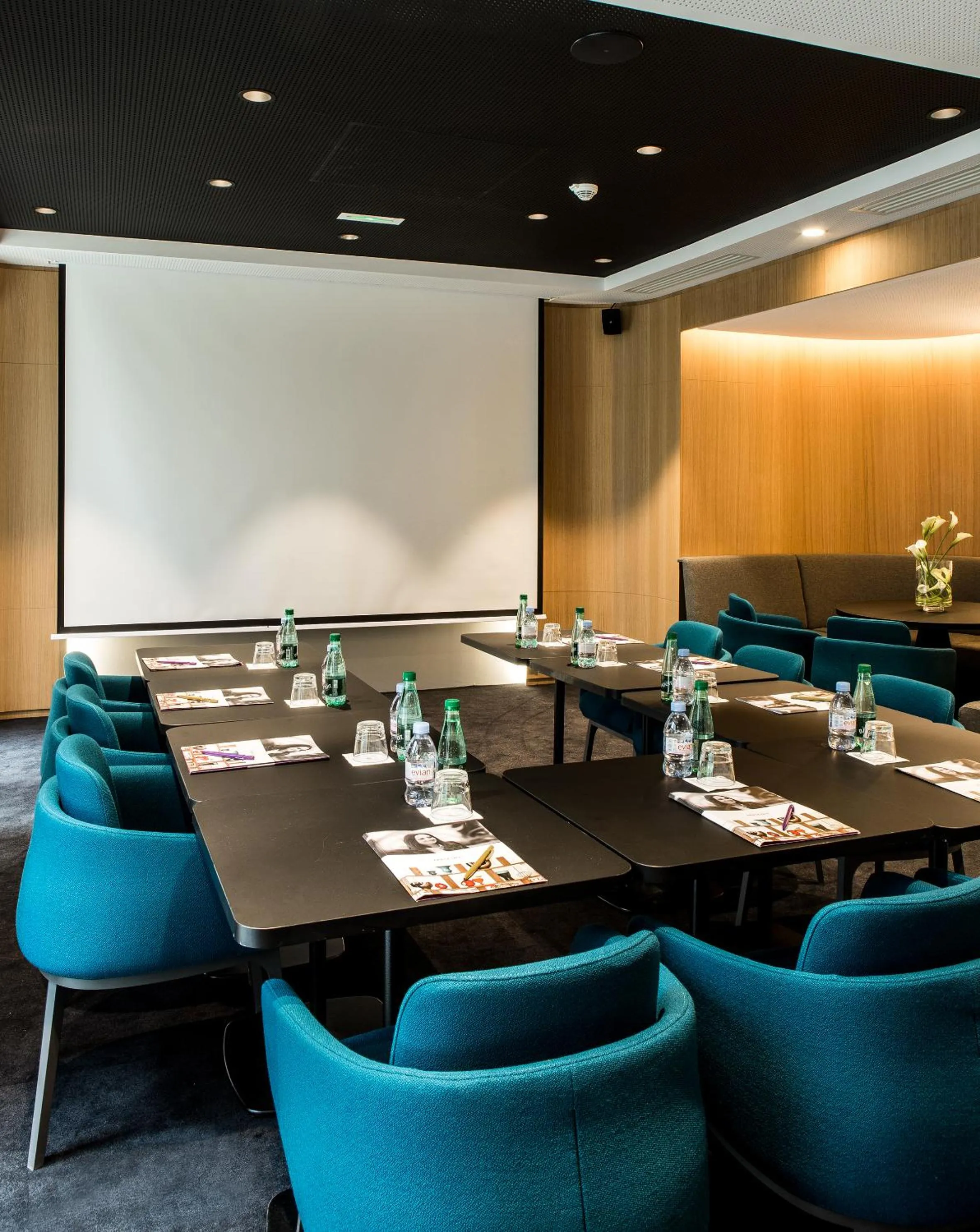 Meeting/conference room in Mercure Paris 17 Batignolles