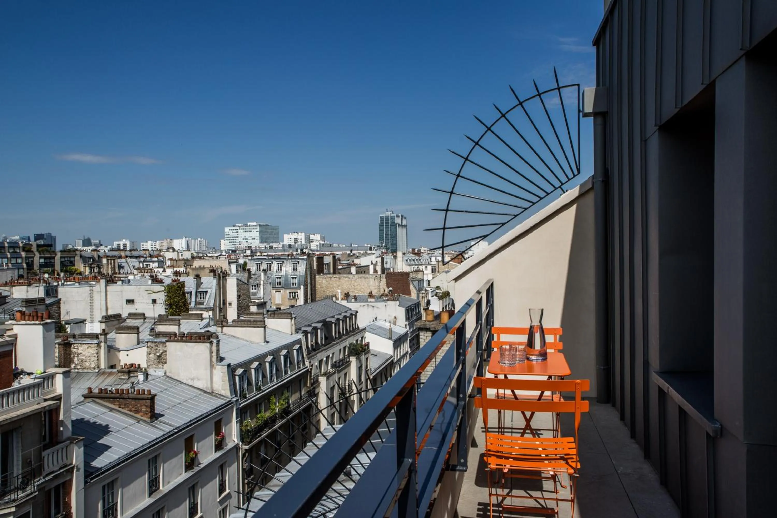 Balcony/Terrace in Mercure Paris 17 Batignolles