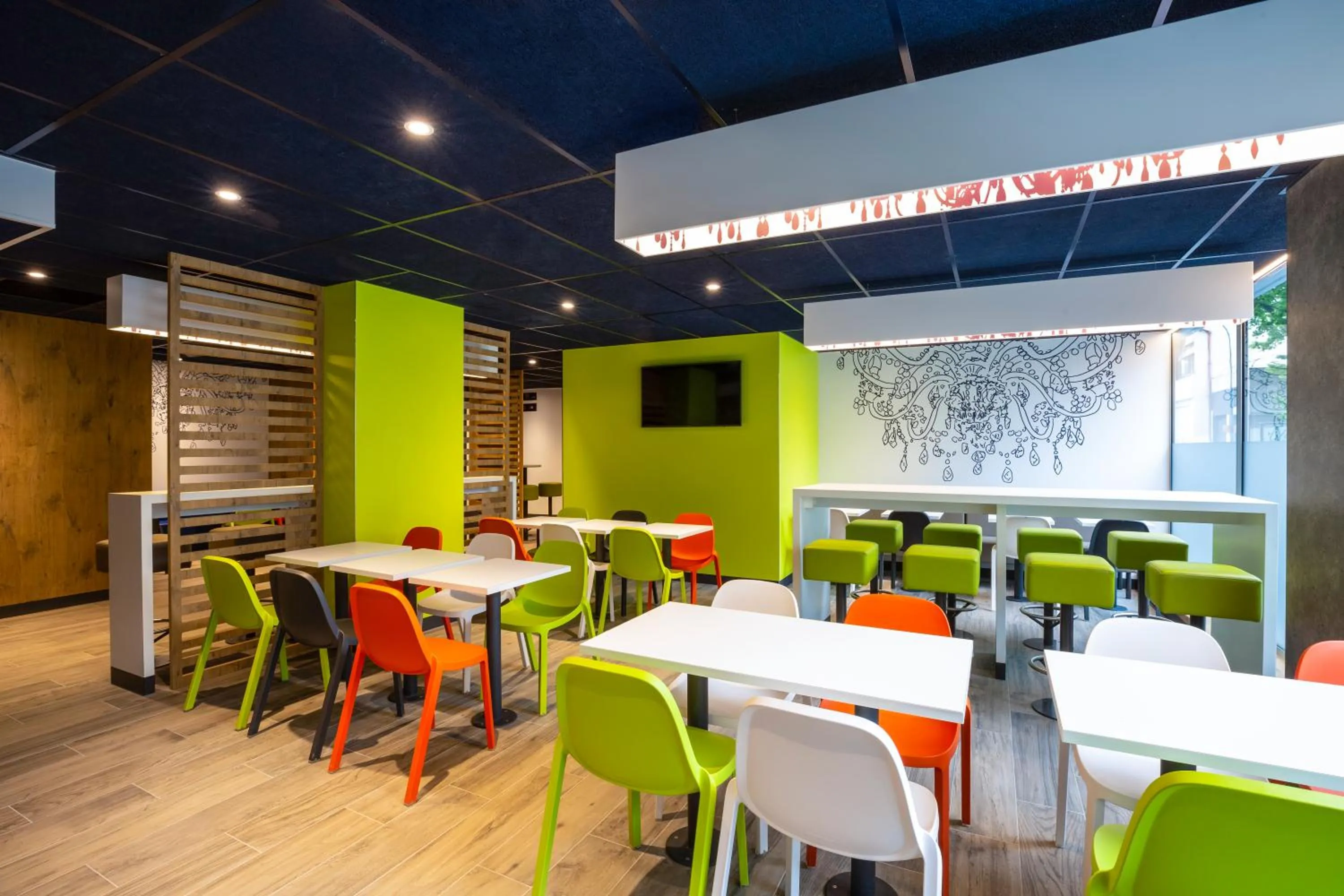 Day in ibis budget Paris Clichy Mairie