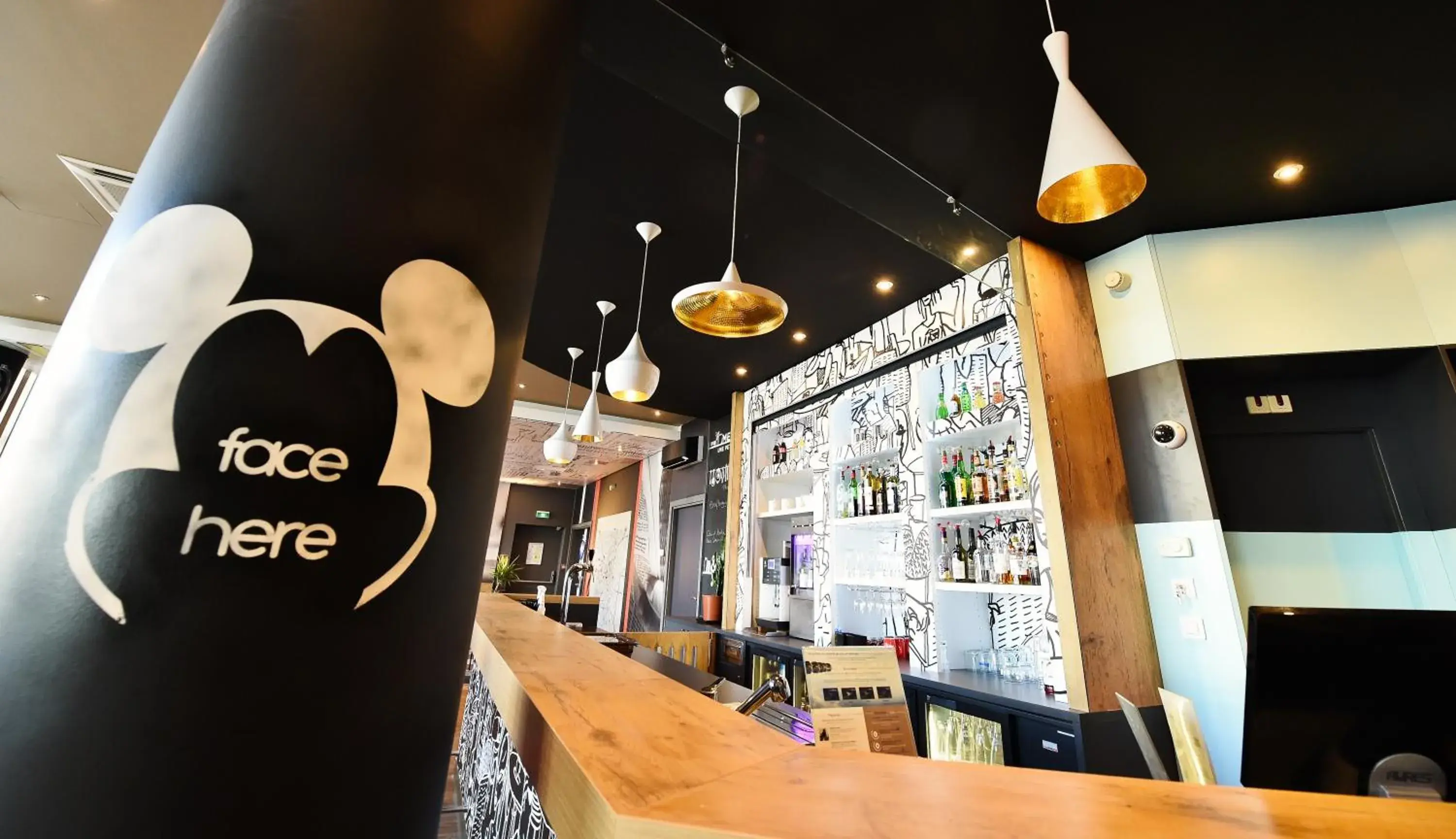 Lounge or bar in Ibis budget Dijon Centre Clemenceau Lounge or bar in Ibis budget Dijon Centre Clemenceau