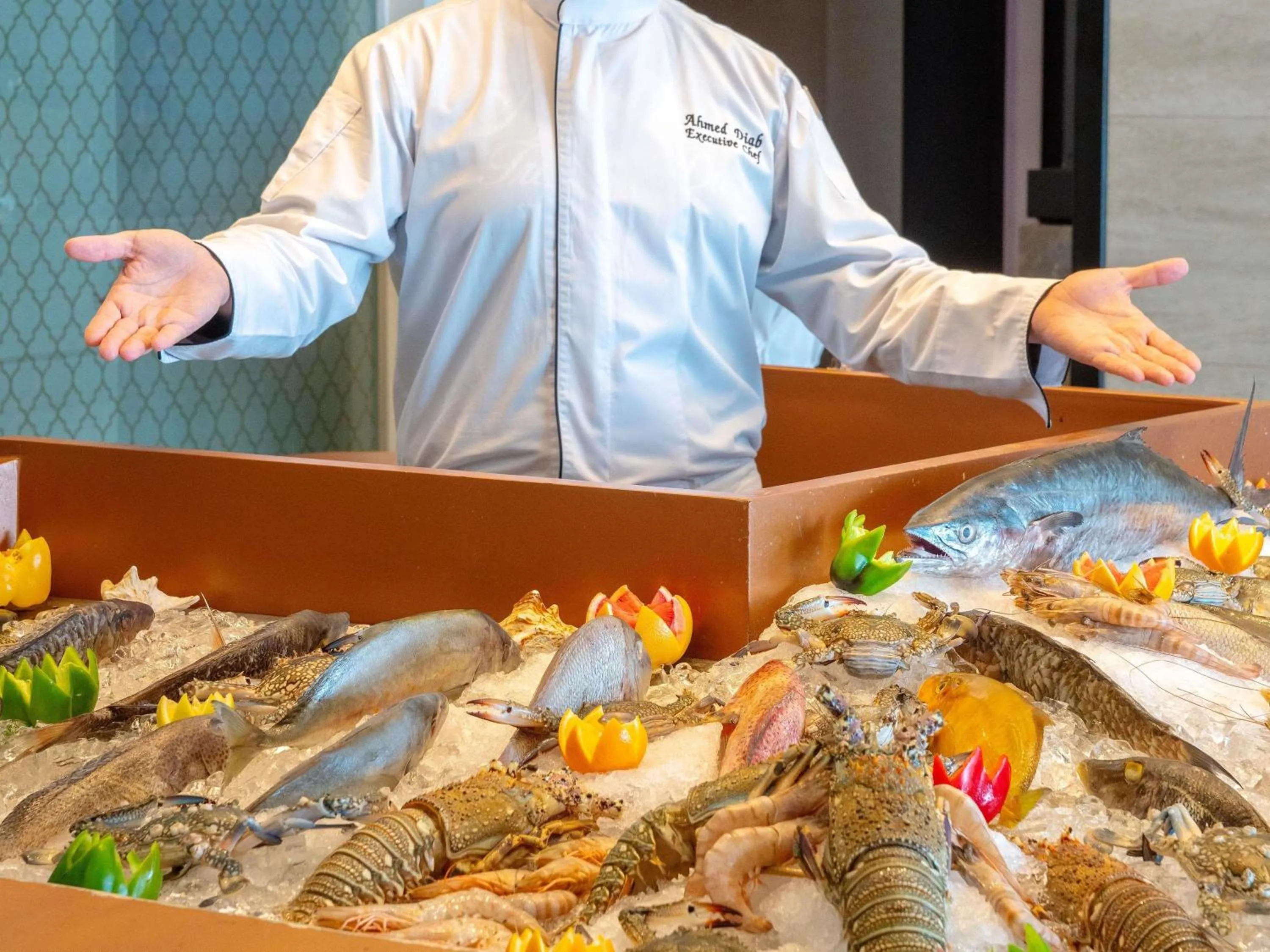 Restaurant/places to eat in Novotel Jazan