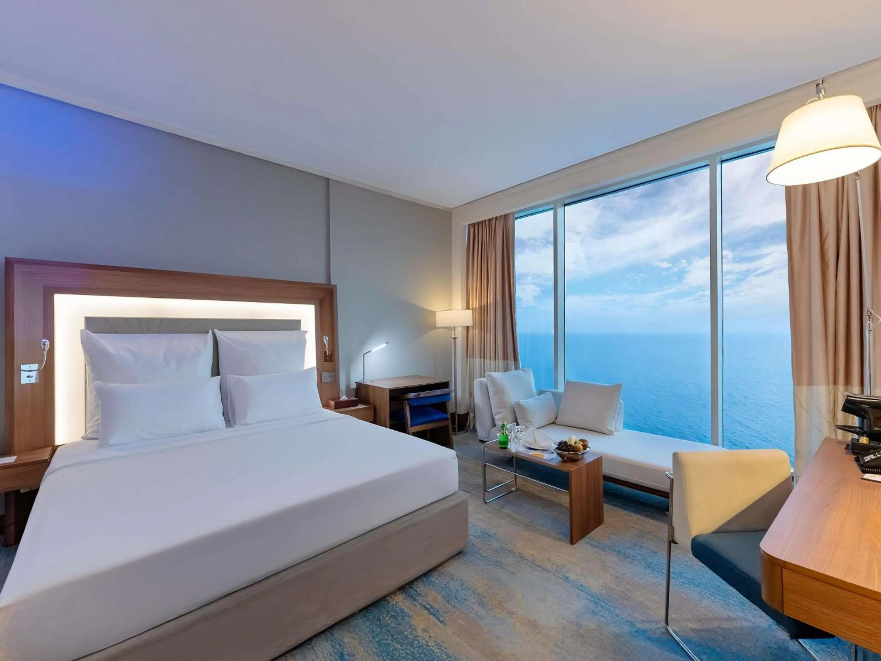 Bedroom, Bed in Novotel Jazan