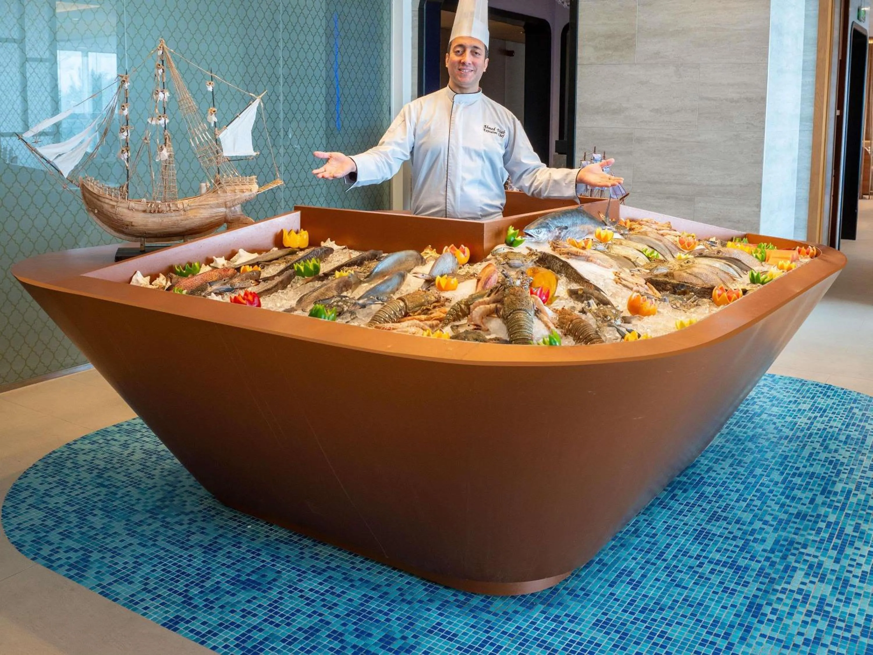 Restaurant/places to eat in Novotel Jazan