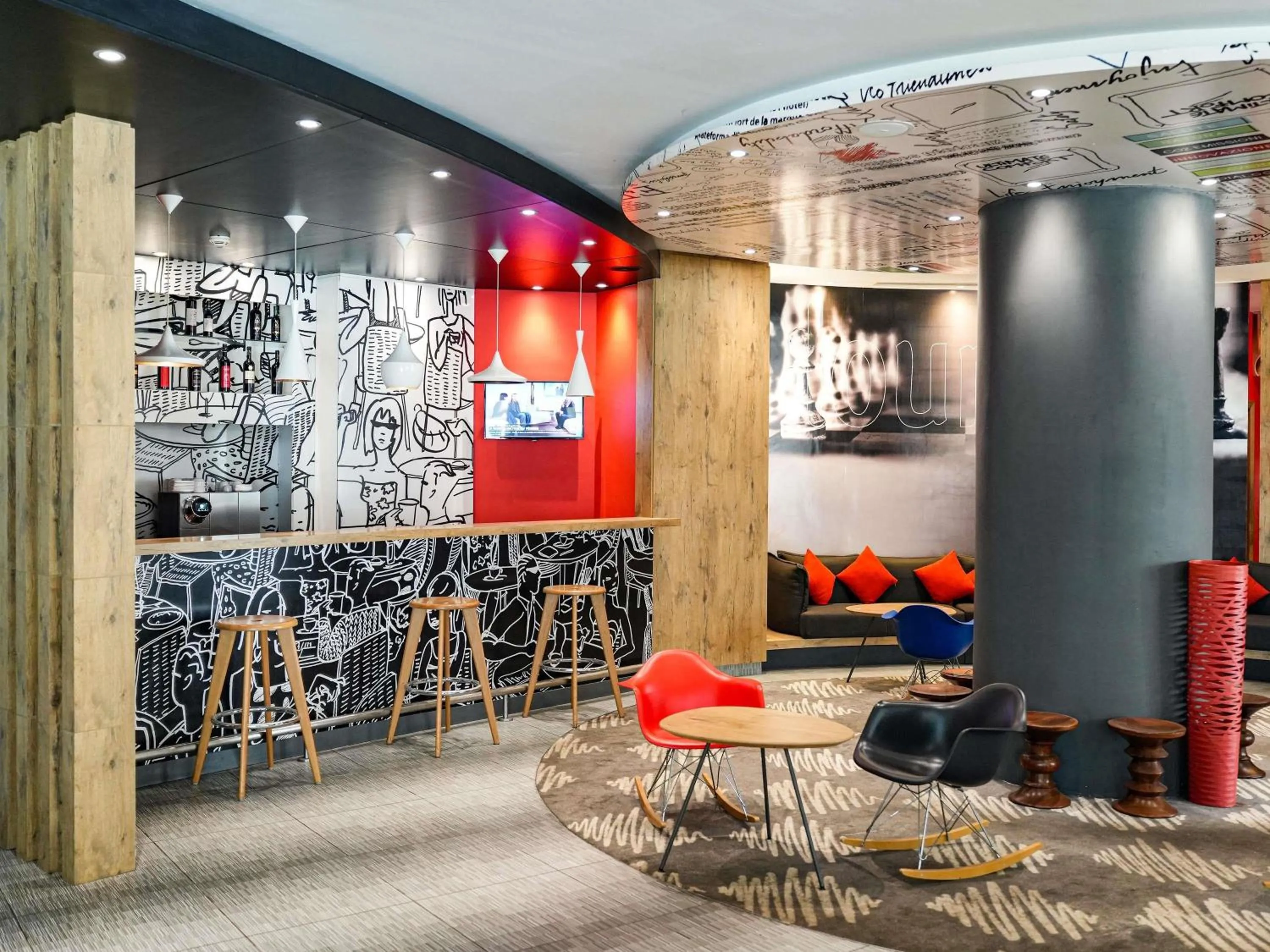 Lounge or bar in Ibis Sfax