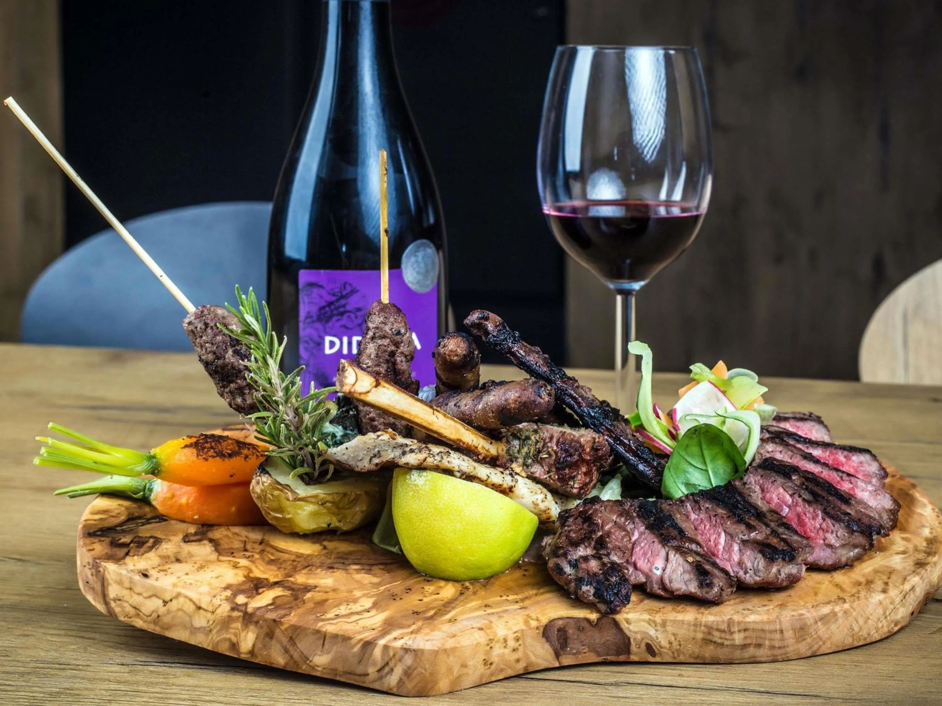 Lounge or bar in Ibis Sfax