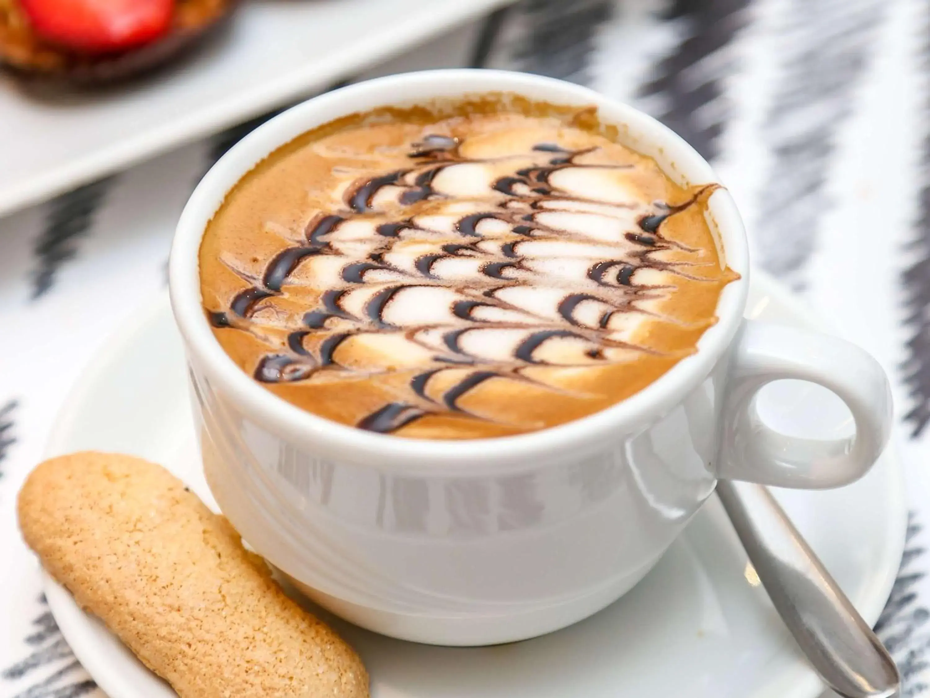 Lounge or bar in Ibis Sfax Lounge or bar in Ibis Sfax