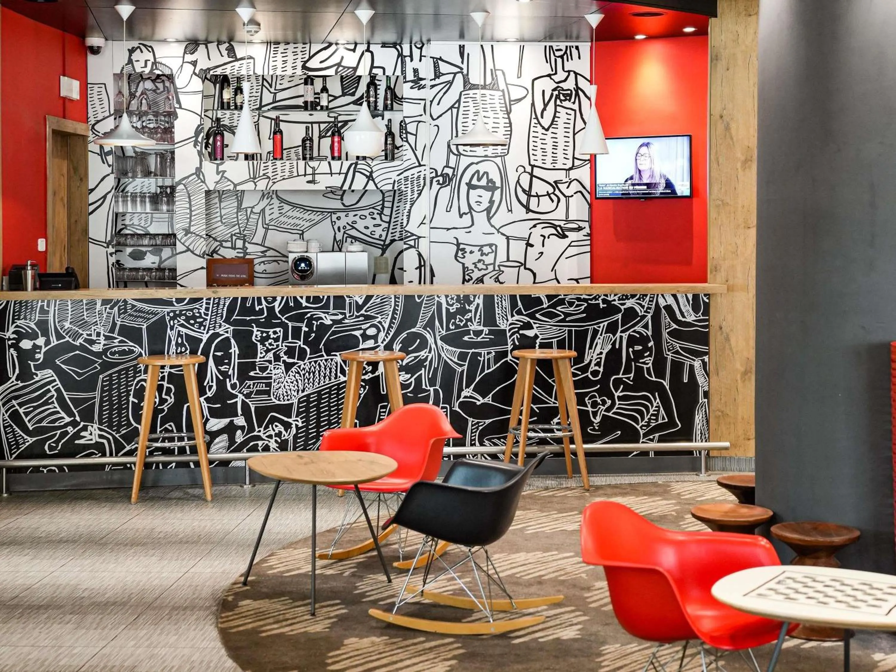 Lounge or bar in Ibis Sfax