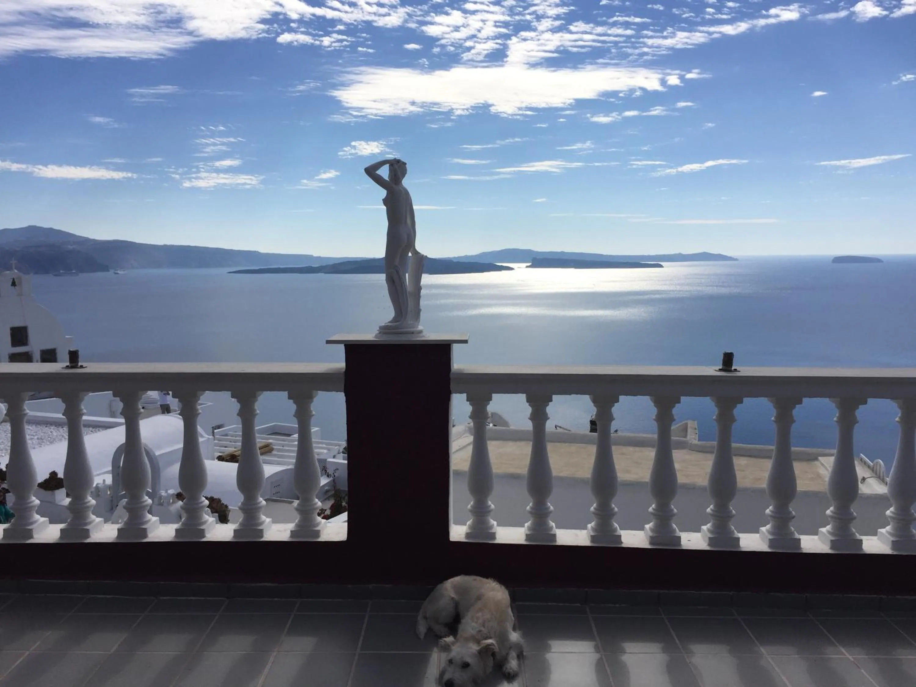 Patio in Maryloujohn Villas Oia