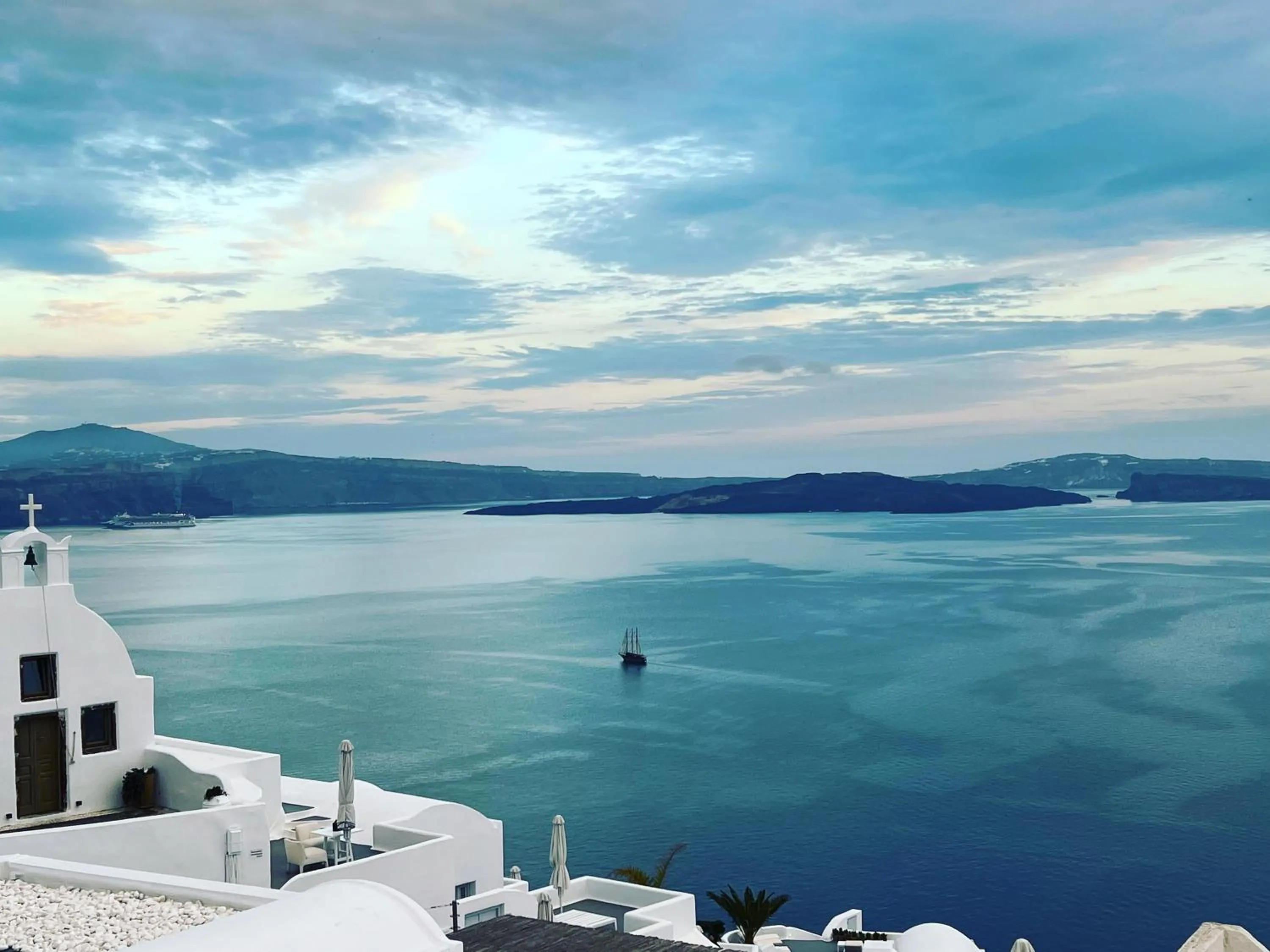 Natural landscape in Maryloujohn Villas Oia