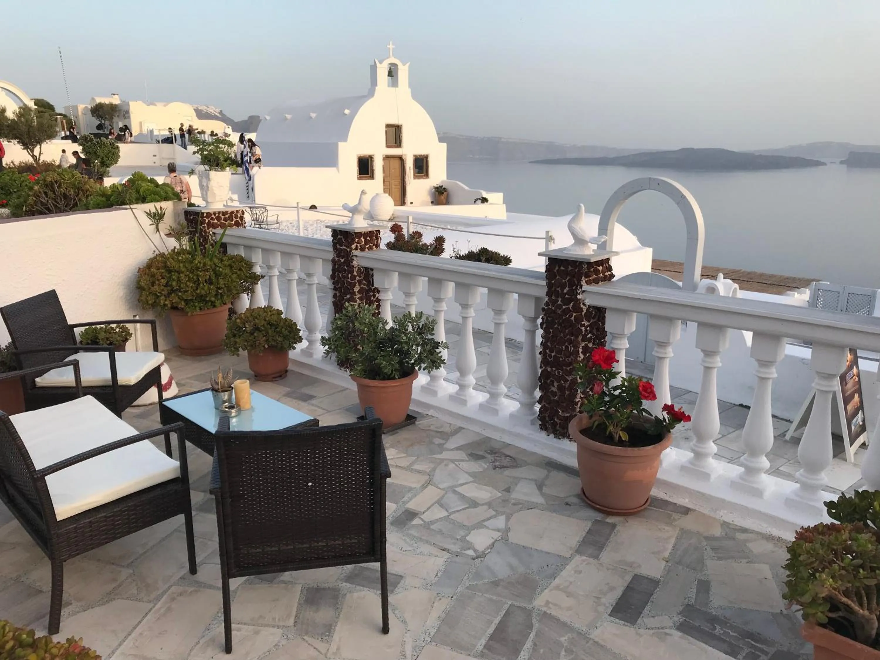 Patio in Maryloujohn Villas Oia