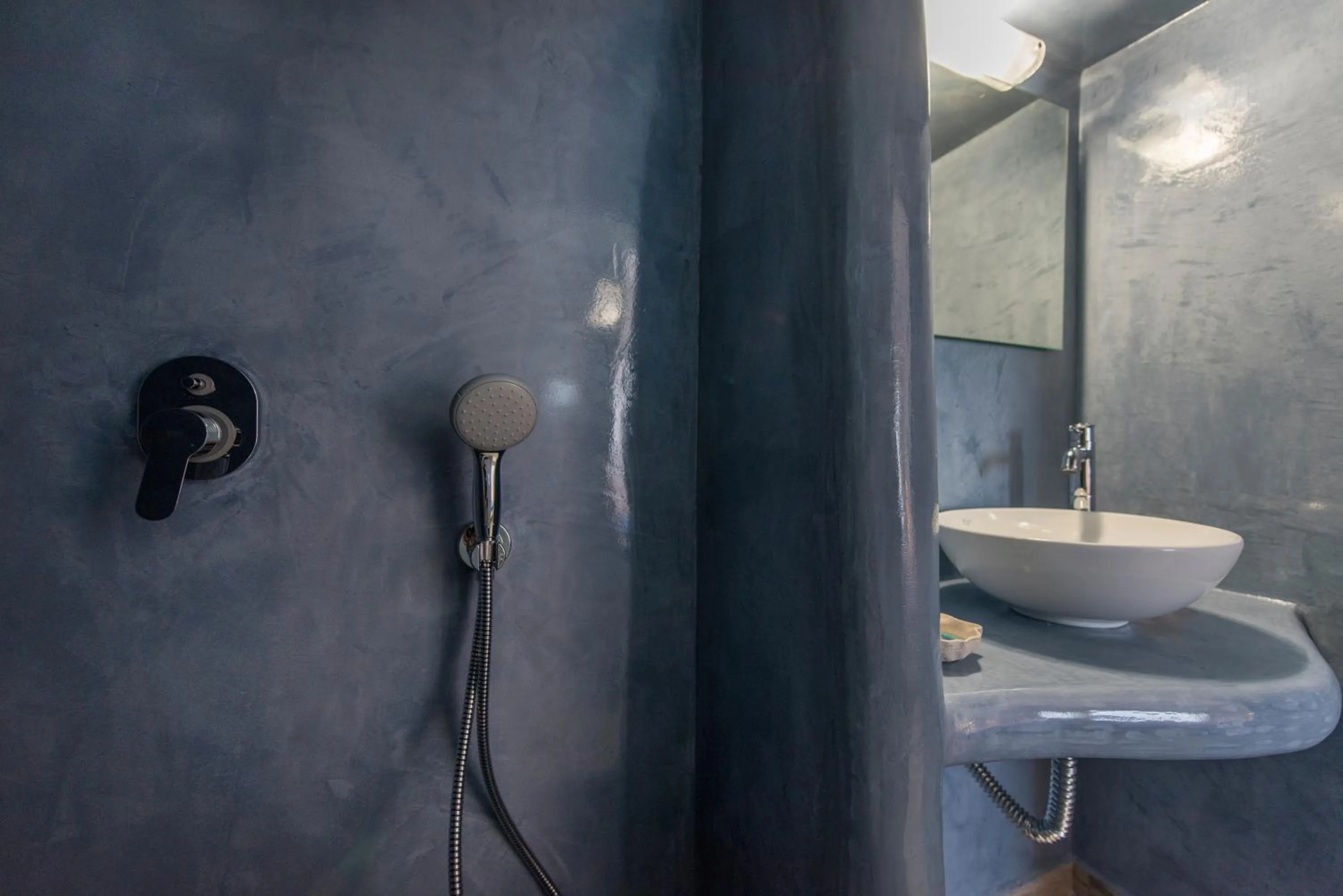 Bathroom in Maryloujohn Villas Oia