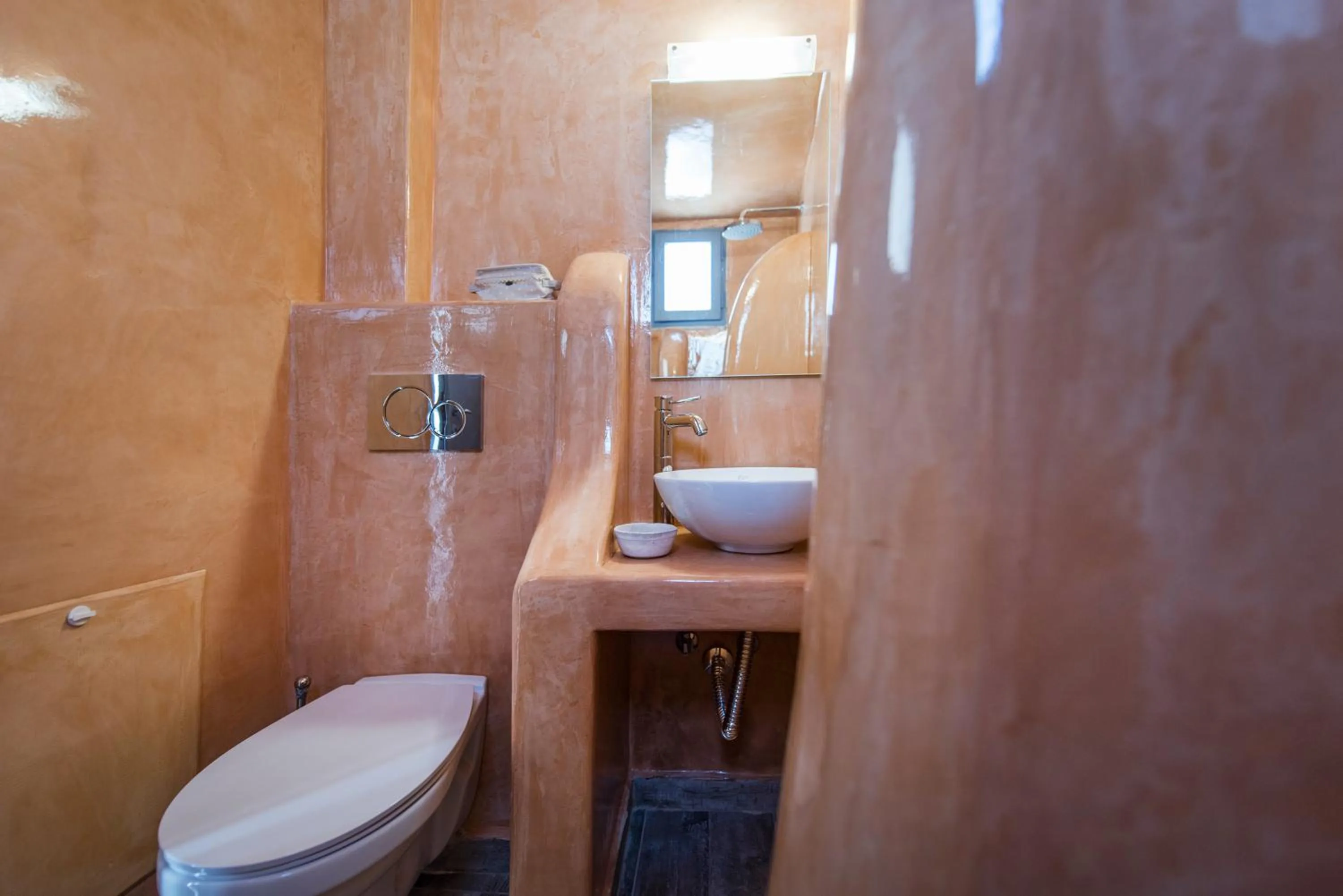 Bathroom in Maryloujohn Villas Oia