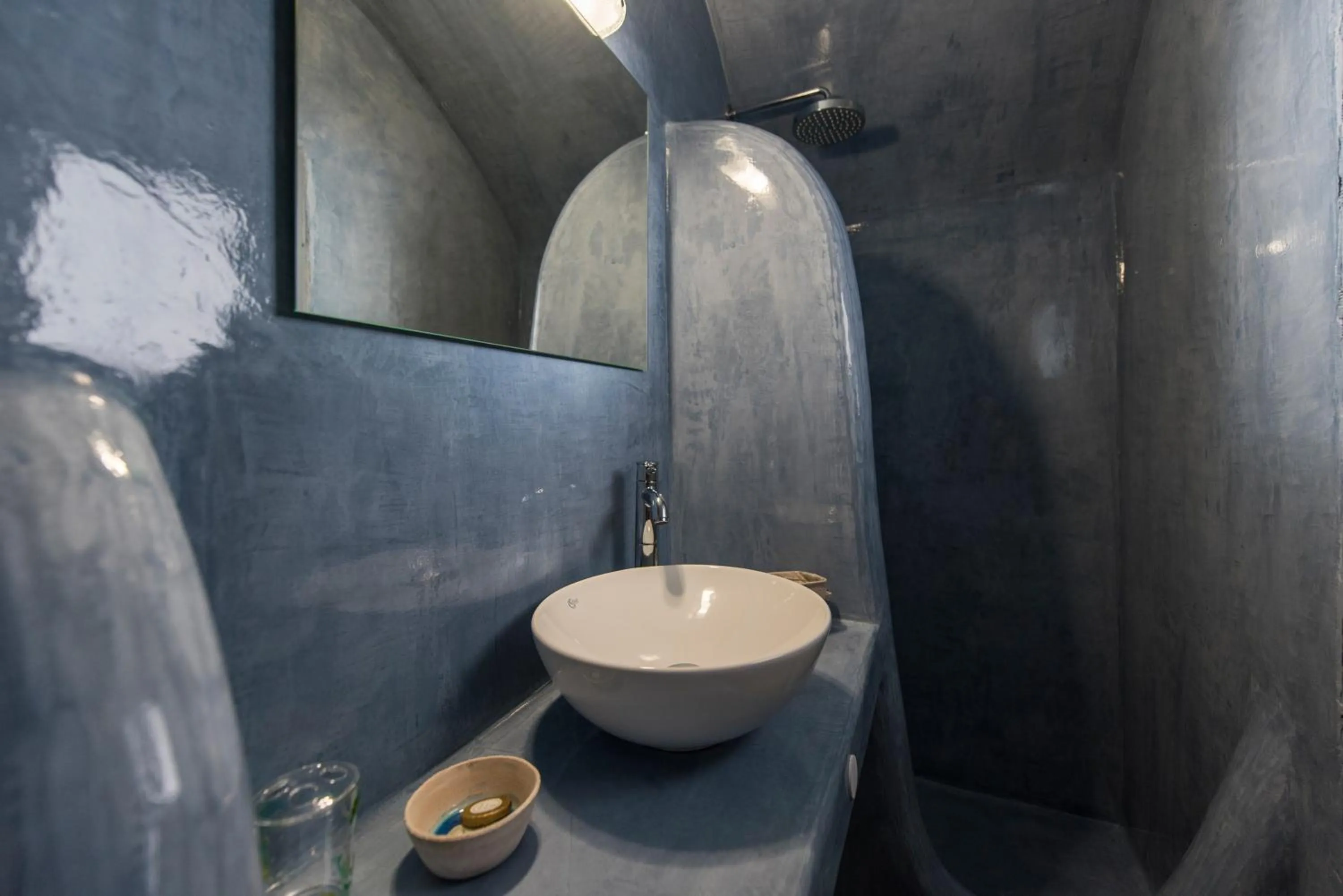 Bathroom in Maryloujohn Villas Oia