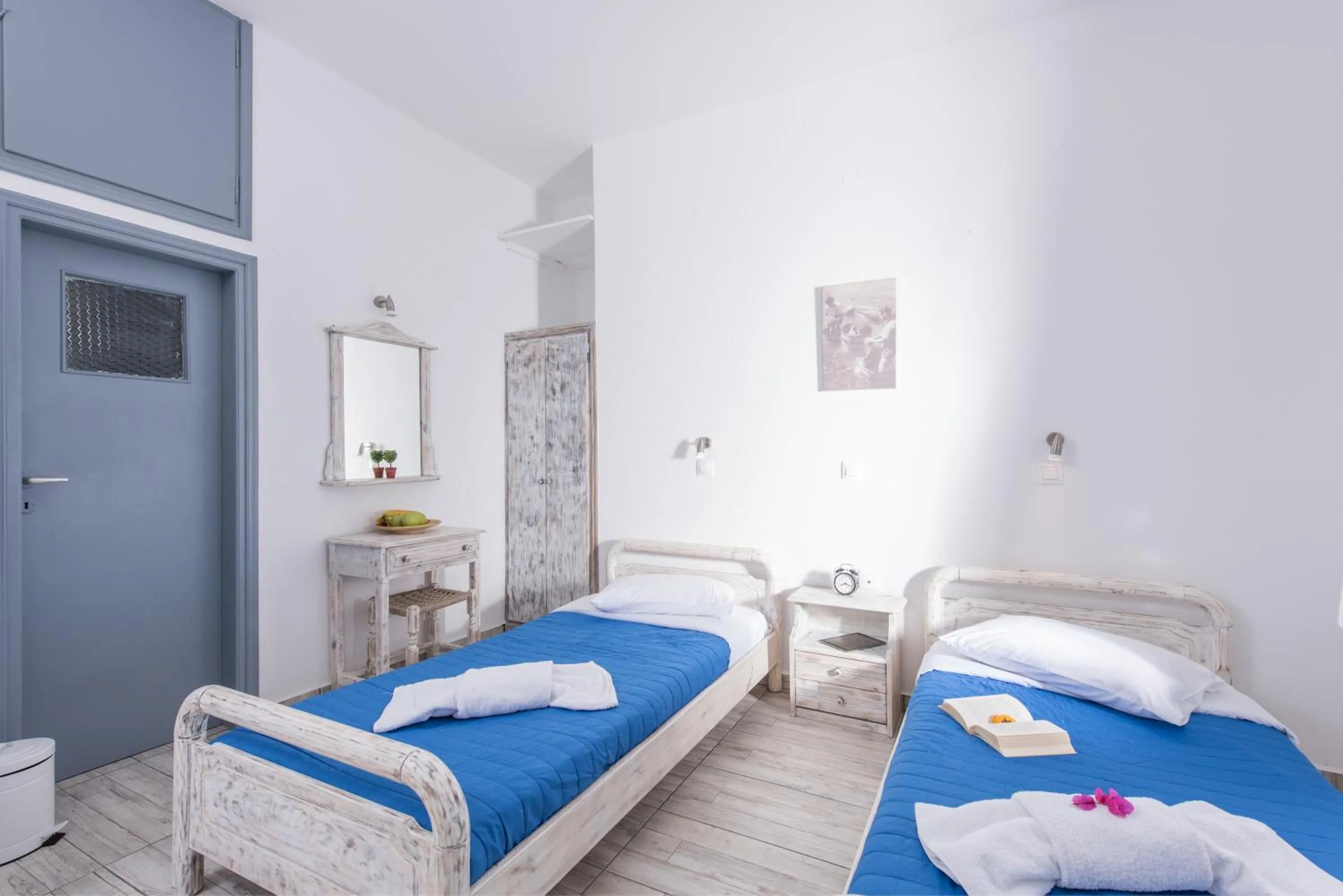 Bedroom, Bed in Maryloujohn Villas Oia