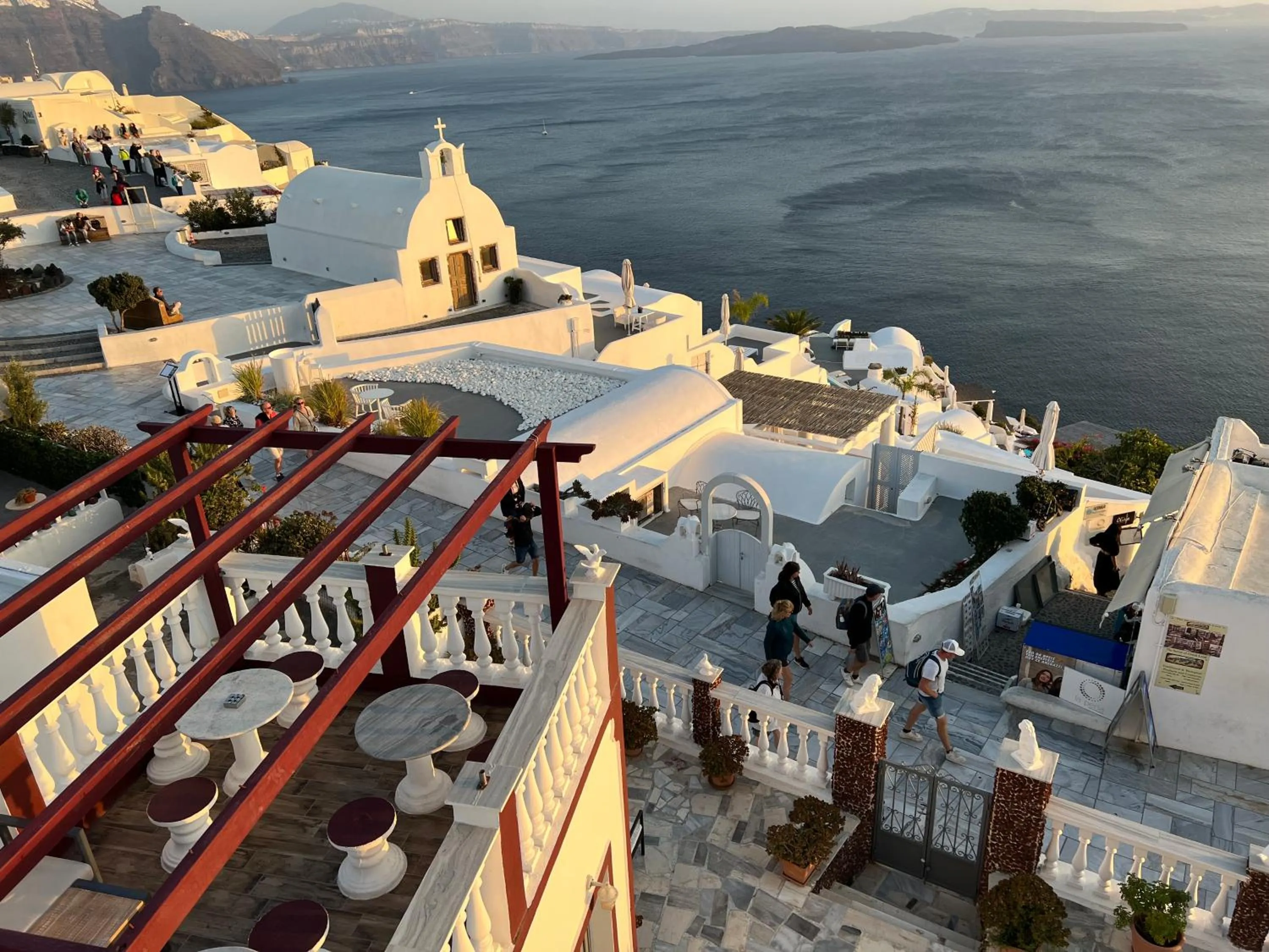 City view in Maryloujohn Villas Oia
