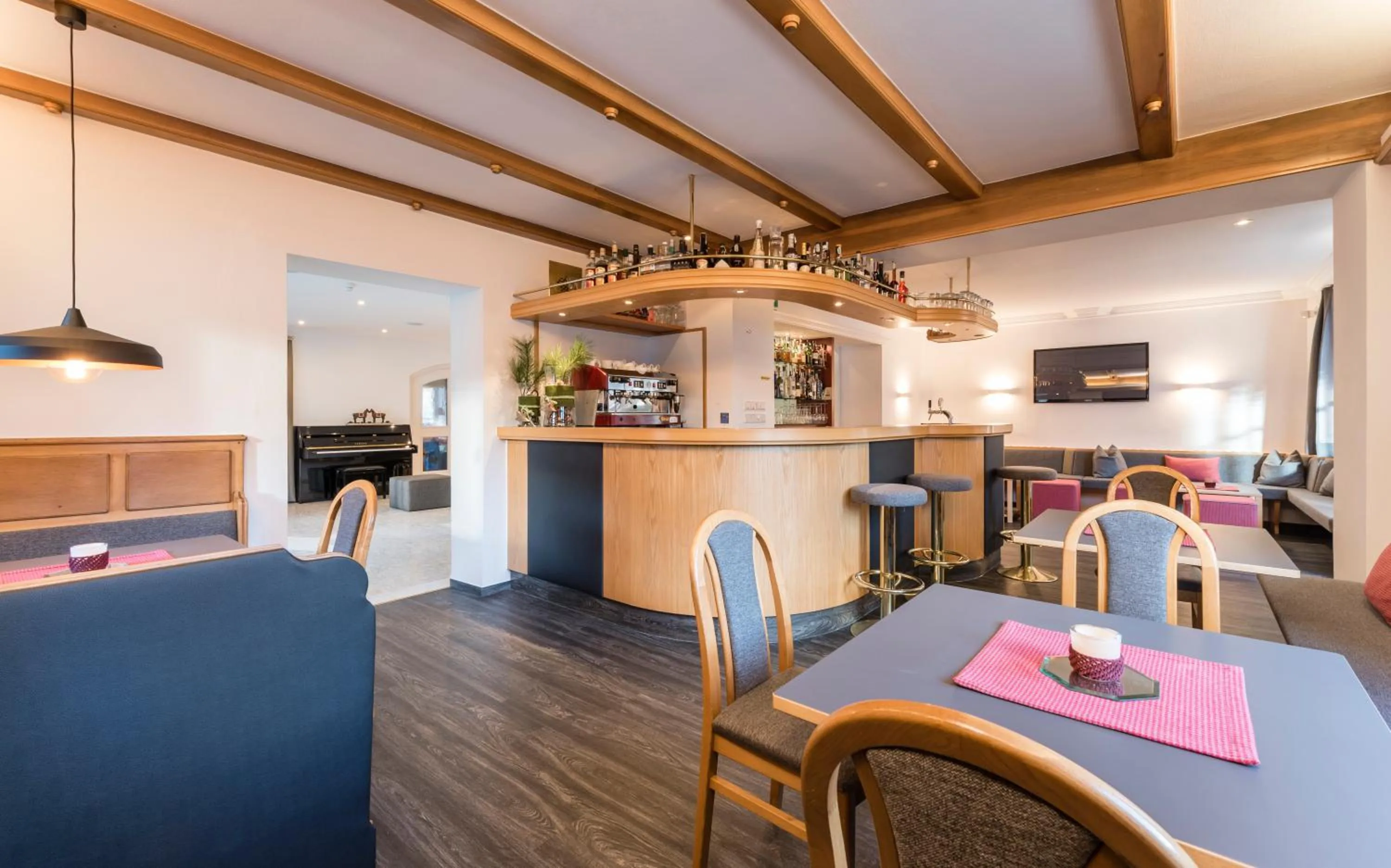 Lounge or bar in Boutique Hotel Am Park