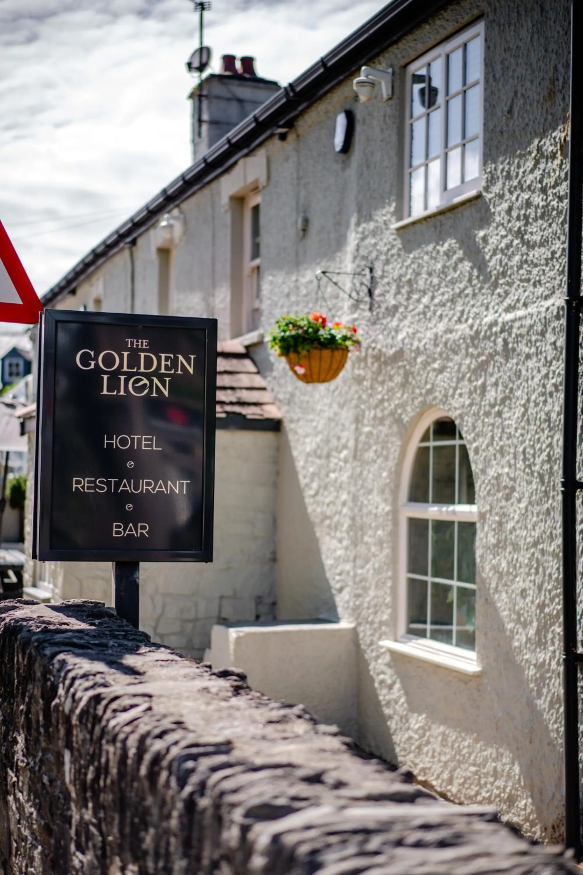 The Golden Lion, Newport, PEMBROKESHIRE