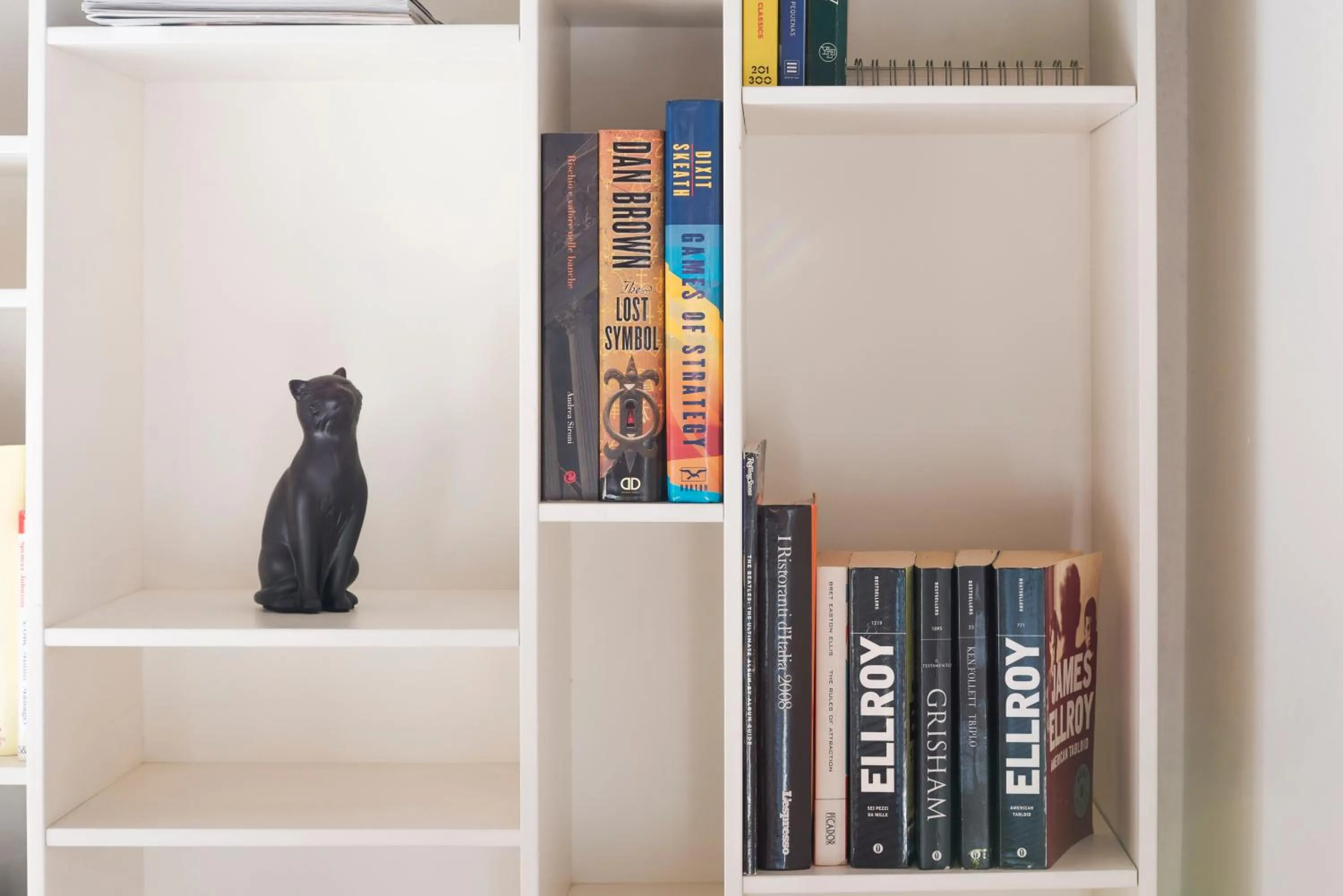Living room in Heart Milan Apartments Duomo Colonne