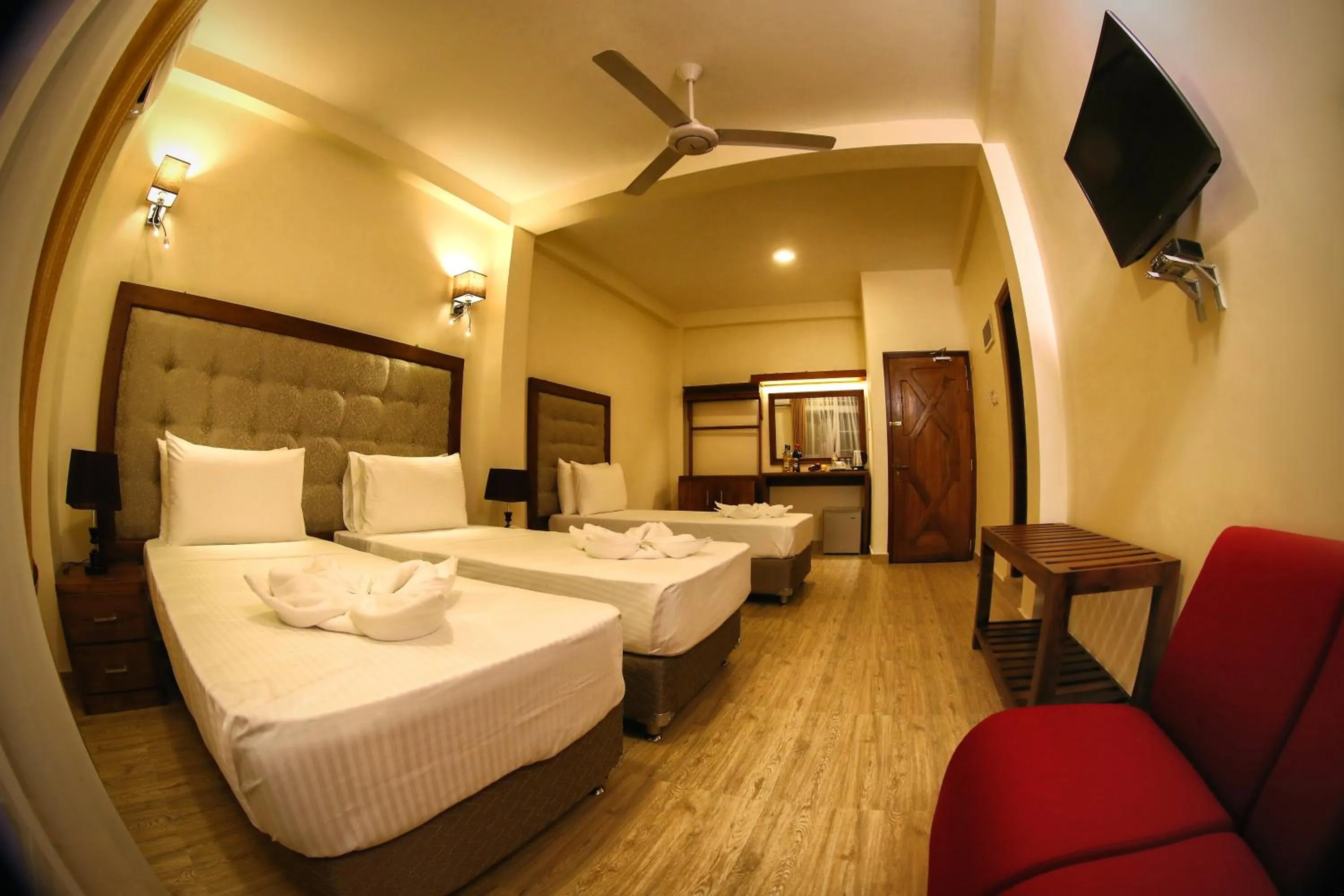 Photo of the whole room, Bed in Vendol Maliga Edge