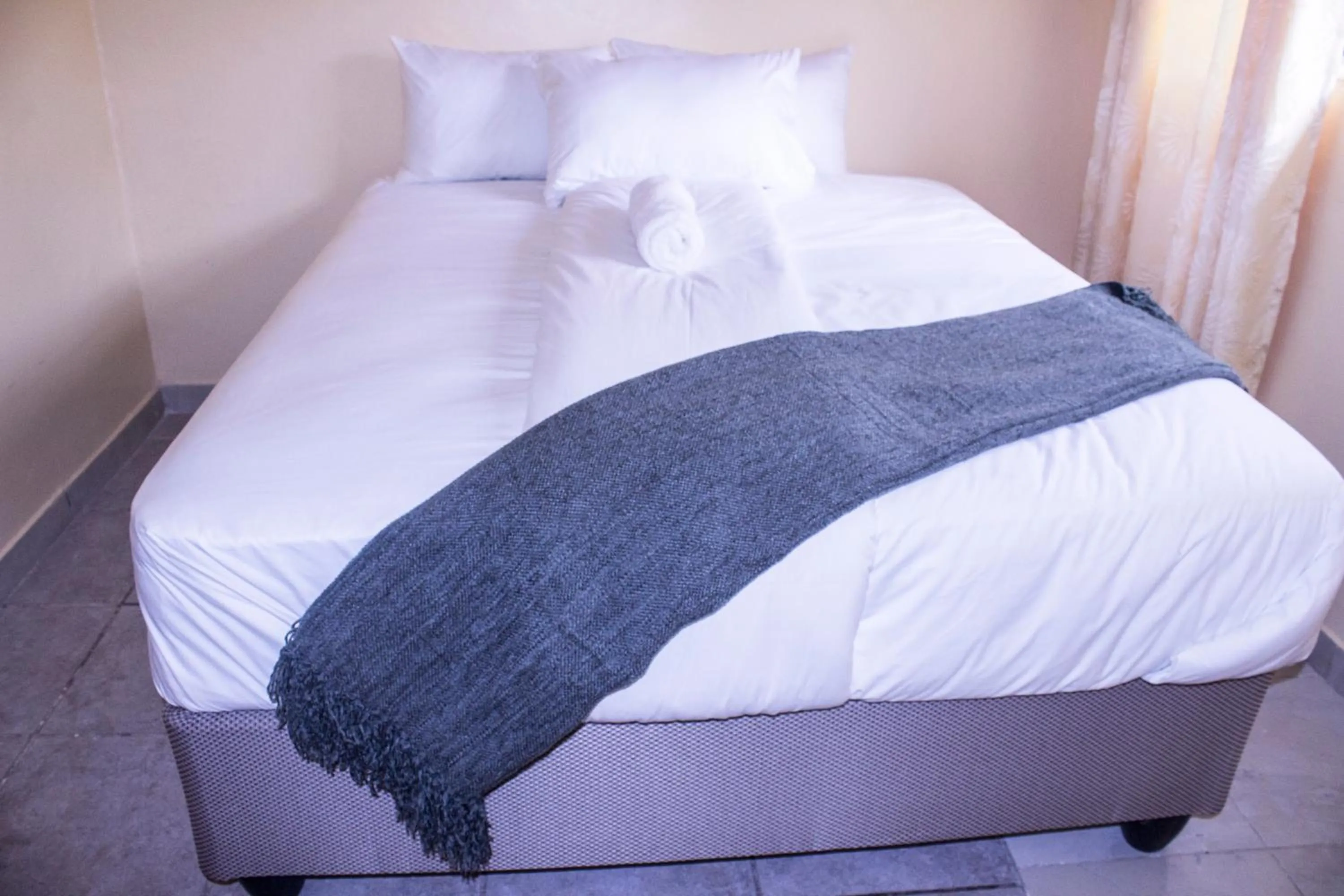 Bed in Royal Guest House