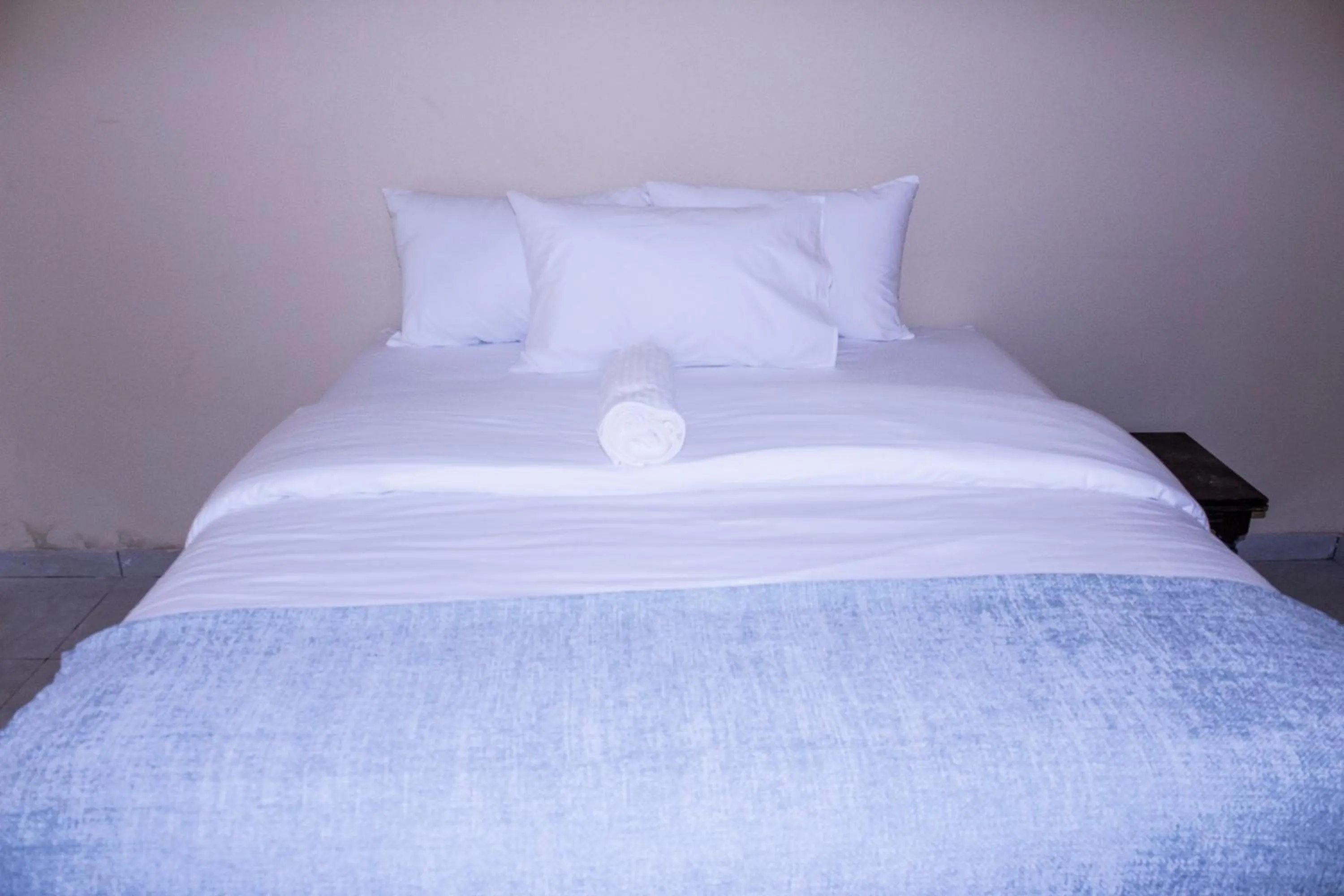 Bed in Royal Guest House