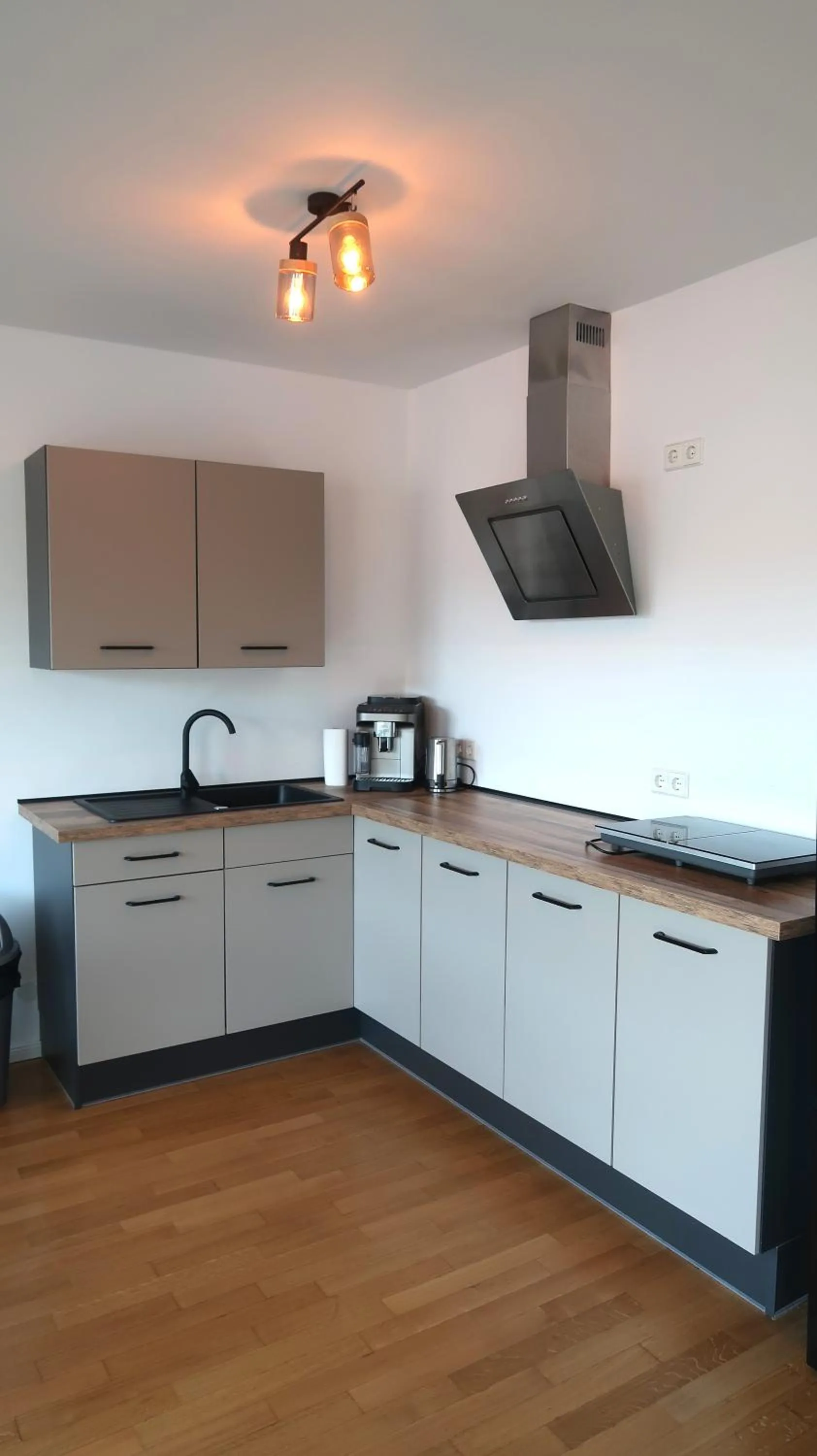 Kitchen or kitchenette in Hotel Spree-idyll