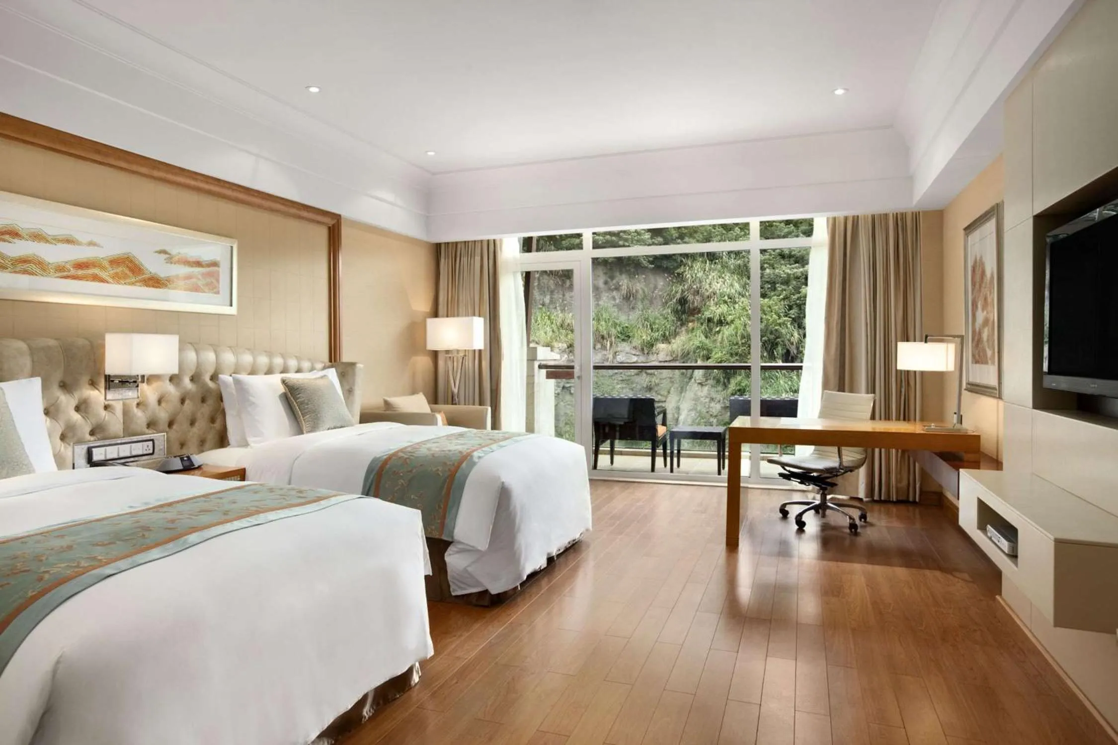 Bed in Hilton Hangzhou Qiandao Lake Resort
