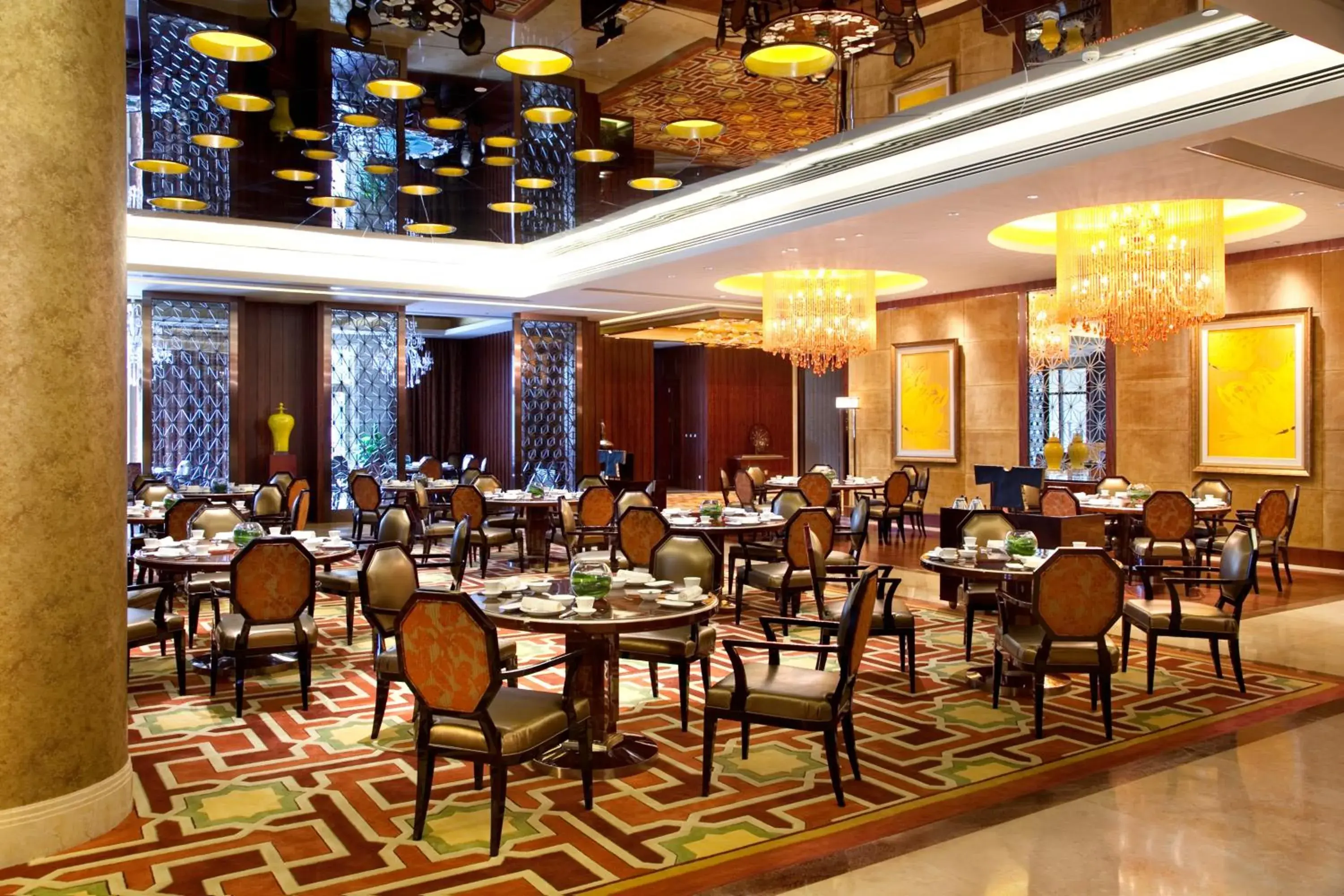 Restaurant/places to eat in Hilton Hangzhou Qiandao Lake Resort Restaurant/places to eat in Hilton Hangzhou Qiandao Lake Resort