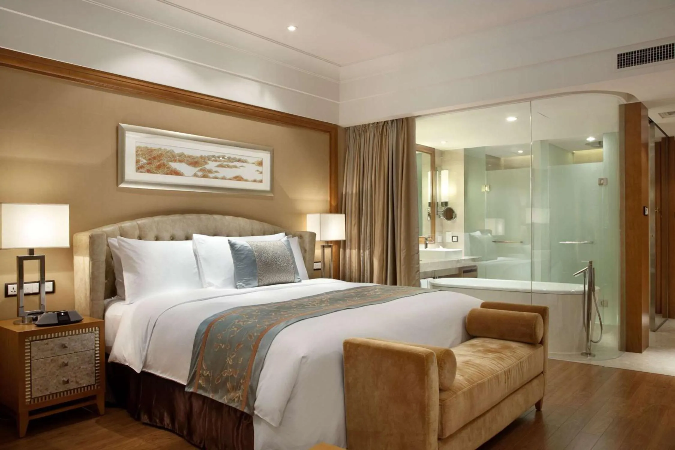 Bed in Hilton Hangzhou Qiandao Lake Resort