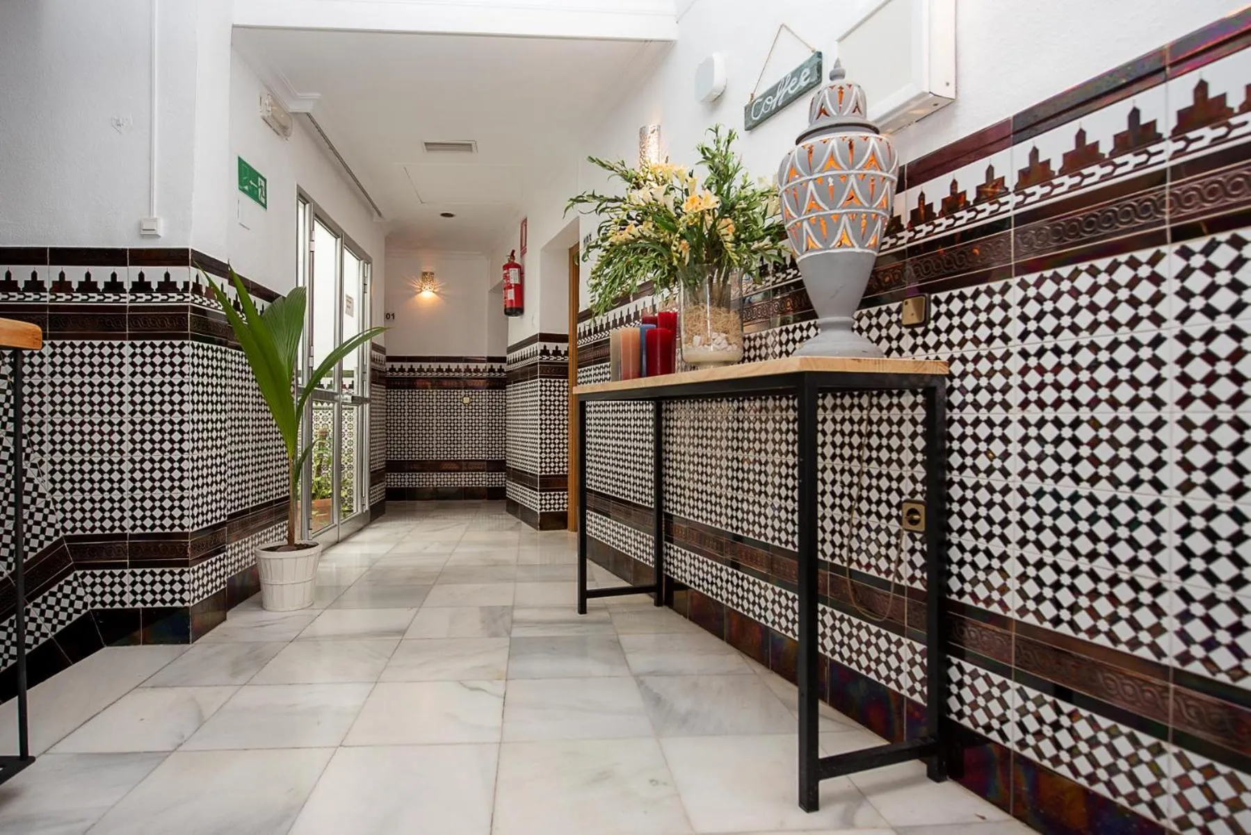 Lobby or reception in Hostal La Muralla