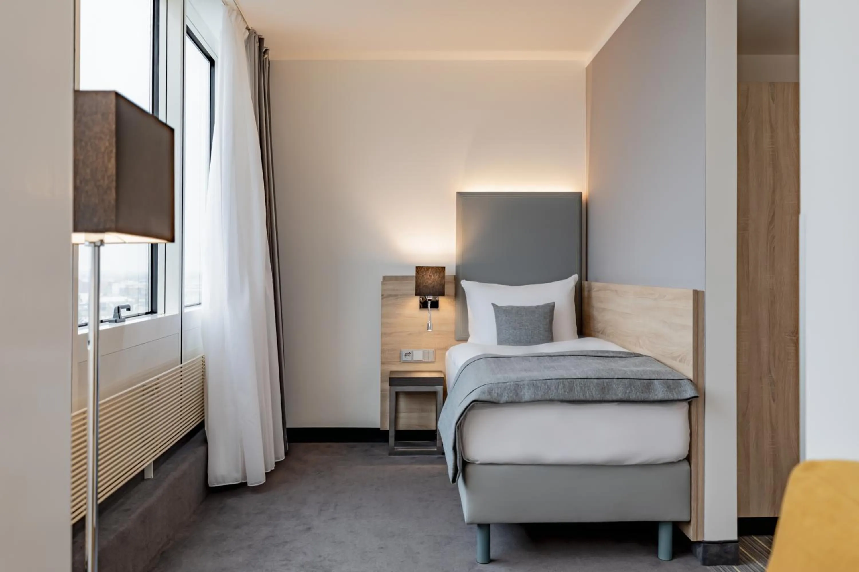 Photo of the whole room, Bed in Select Hotel Berlin Spiegelturm