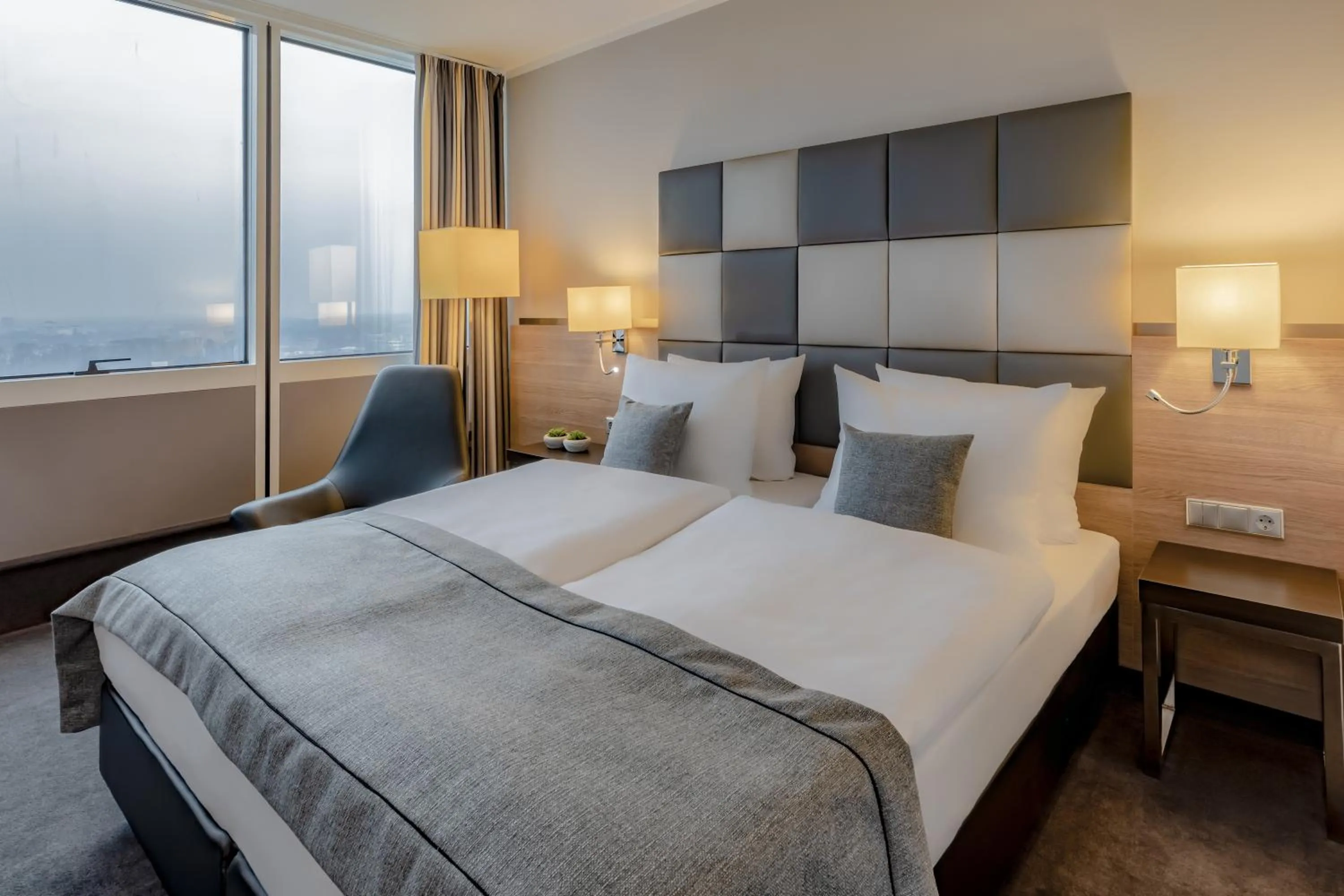 Photo of the whole room, Bed in Select Hotel Berlin Spiegelturm