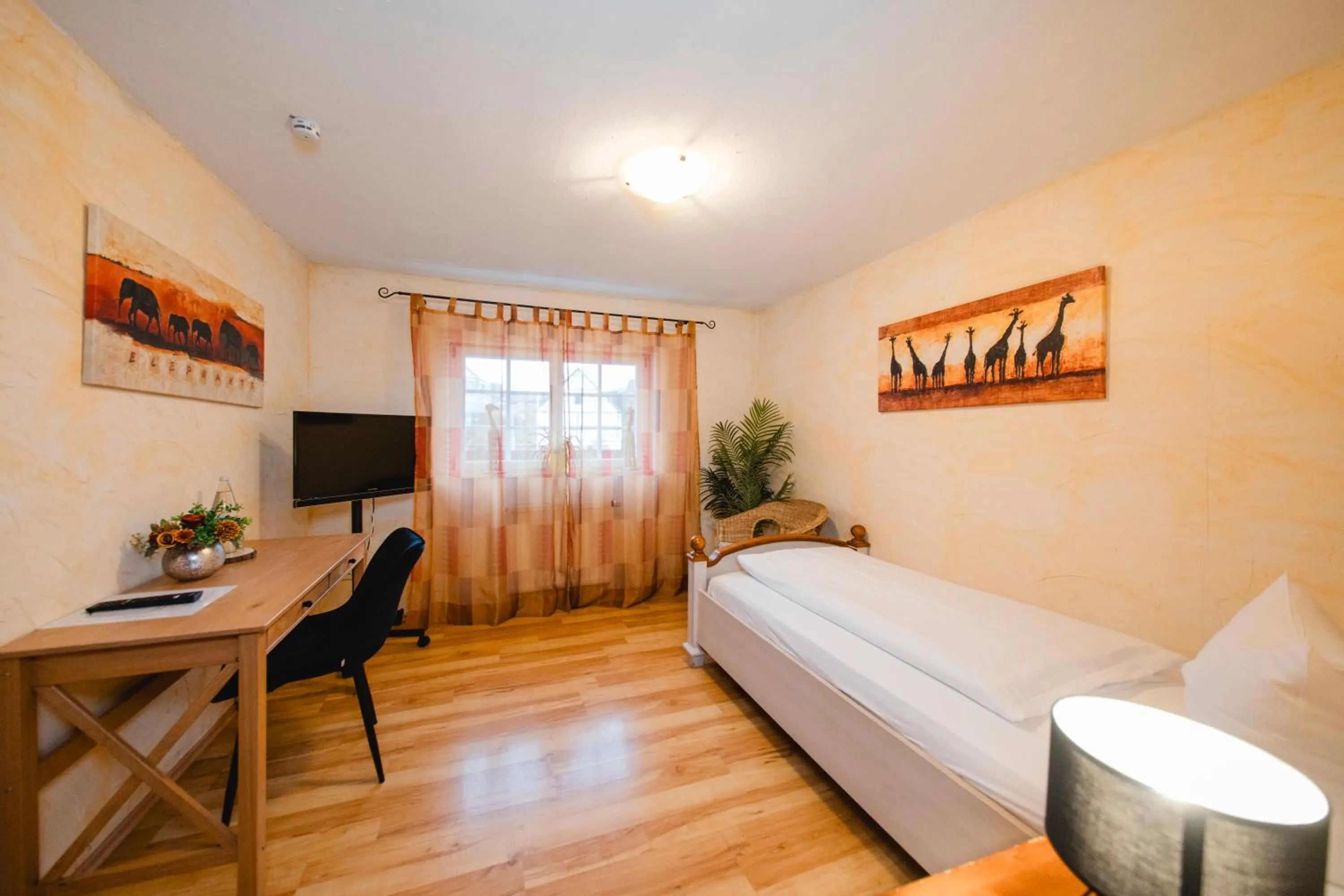 Photo of the whole room, Bed in Landhotel im Hexenwinkel